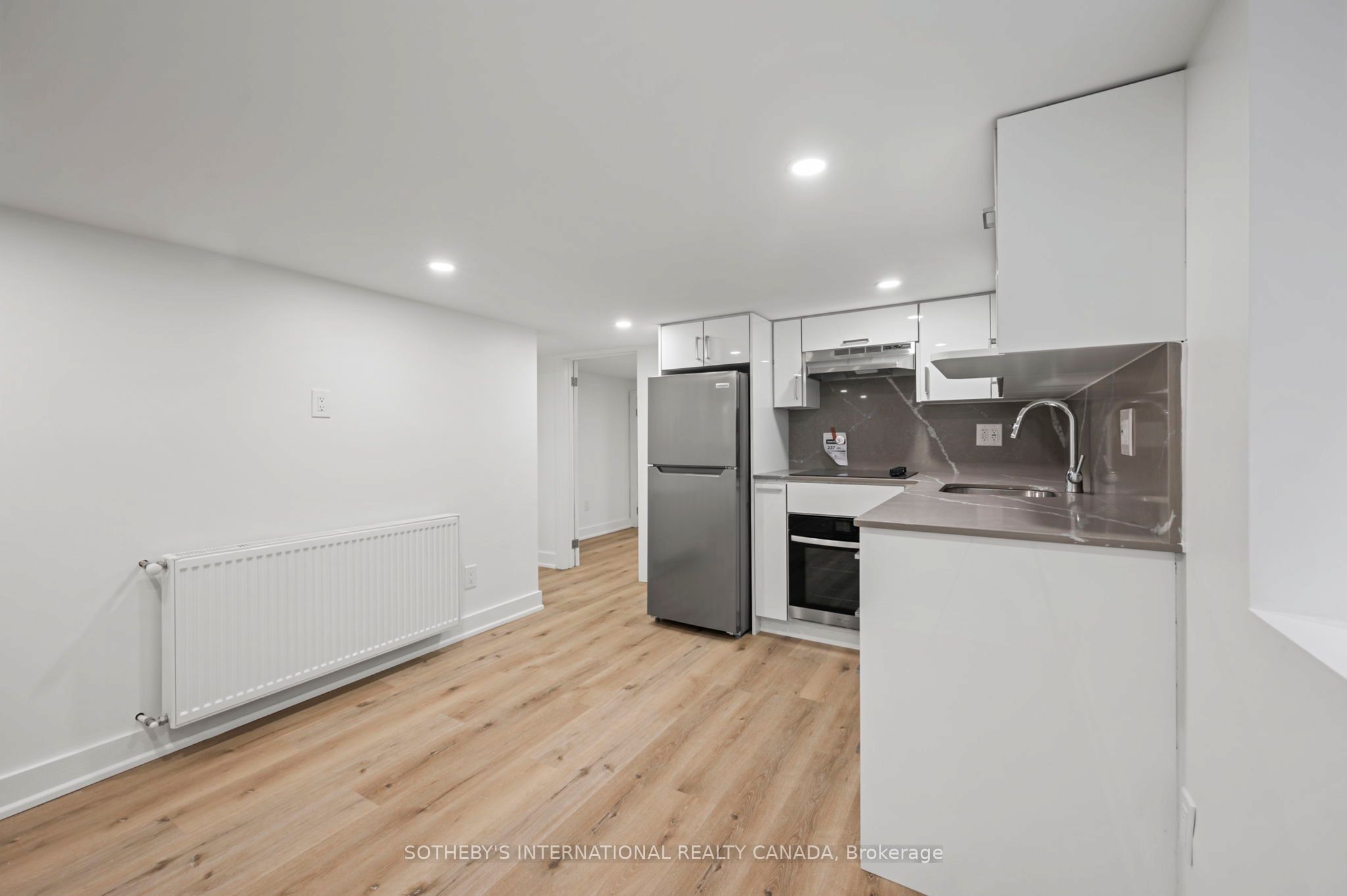 28 Strathgowan Avenue Bsmnt Property Photo 6