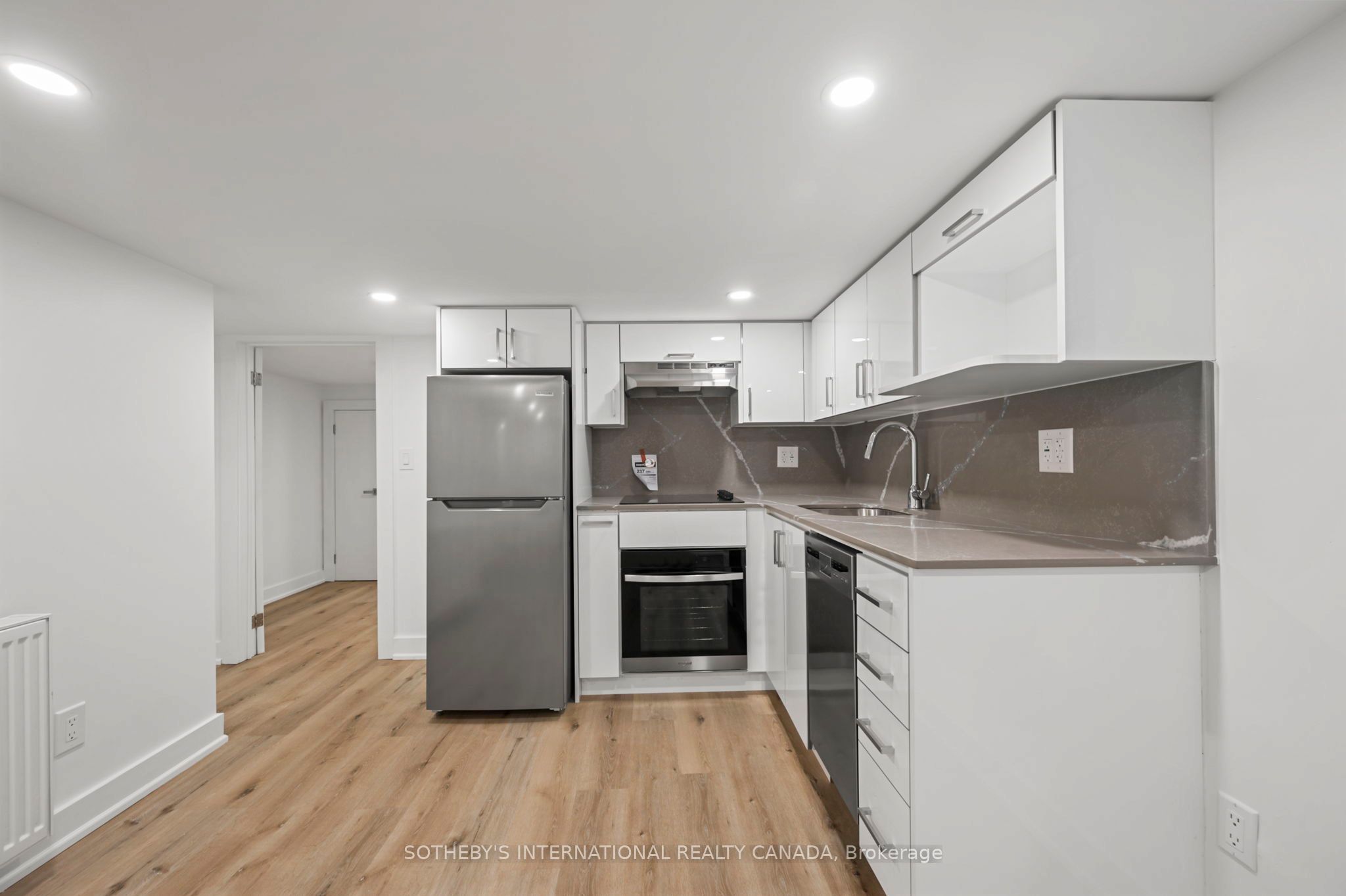 28 Strathgowan Avenue Bsmnt Property Photo 7