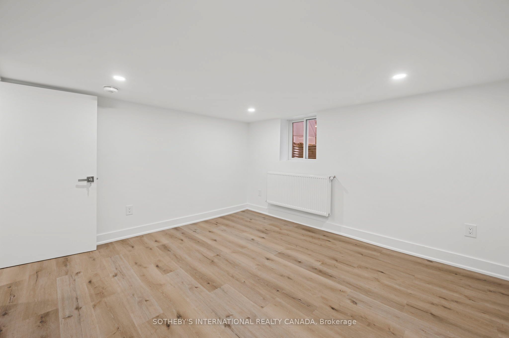 28 Strathgowan Avenue Bsmnt Property Photo 17