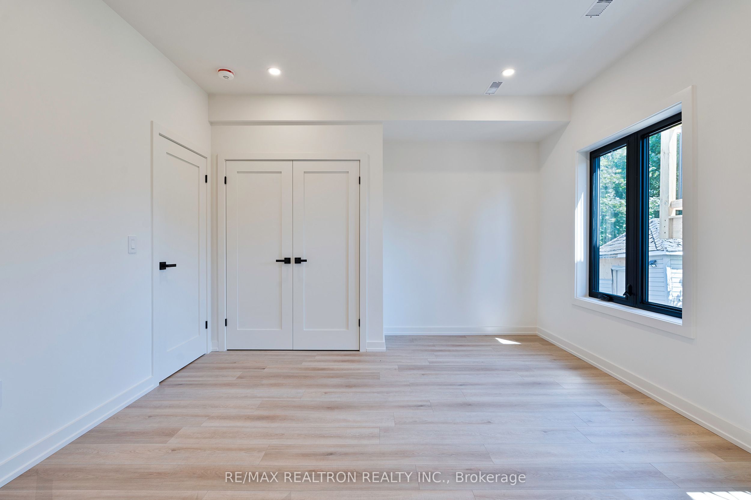 53 Alameda Avenue Main Property Photo 11