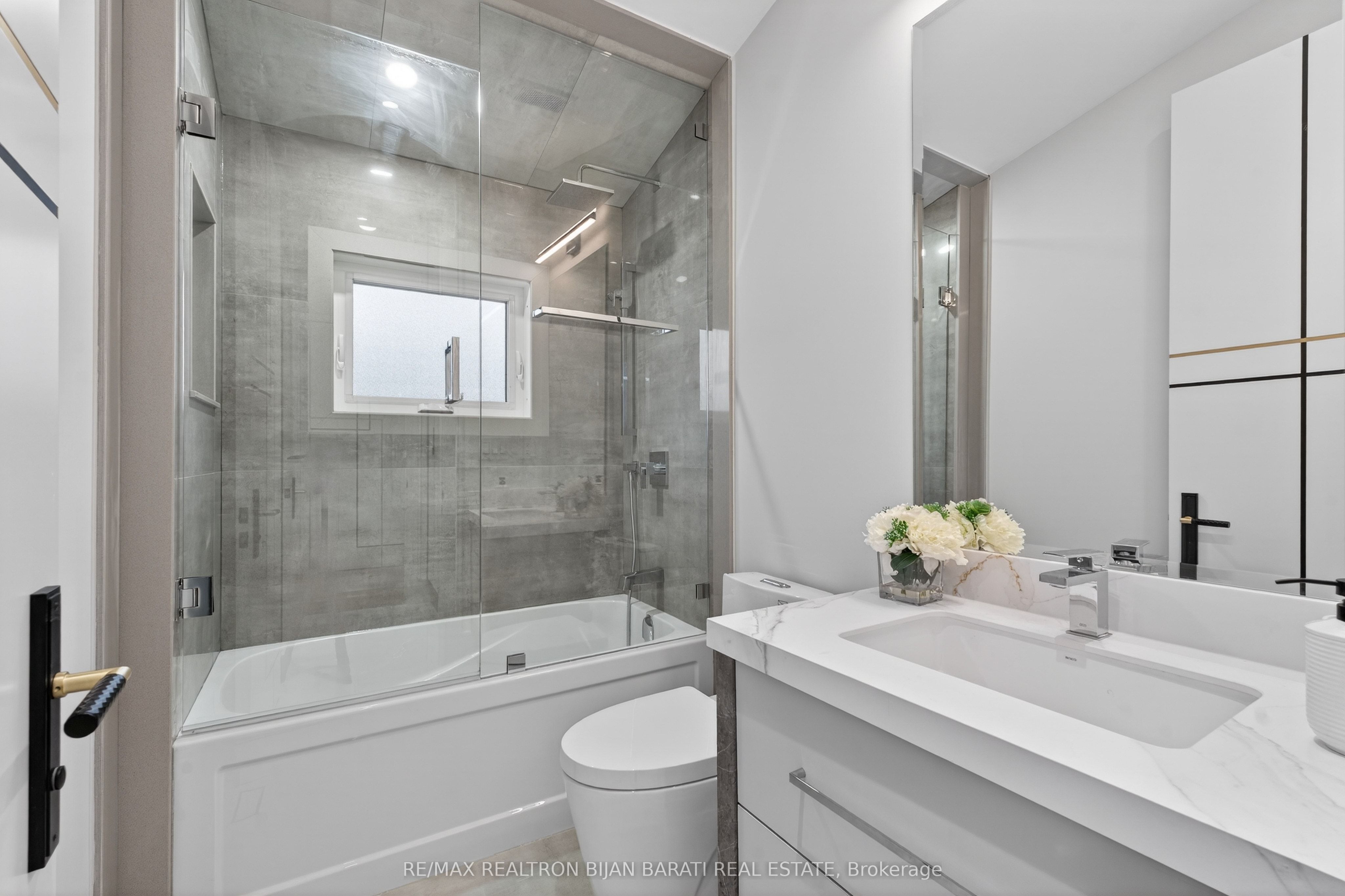 164 Norton Avenue Property Photo 33