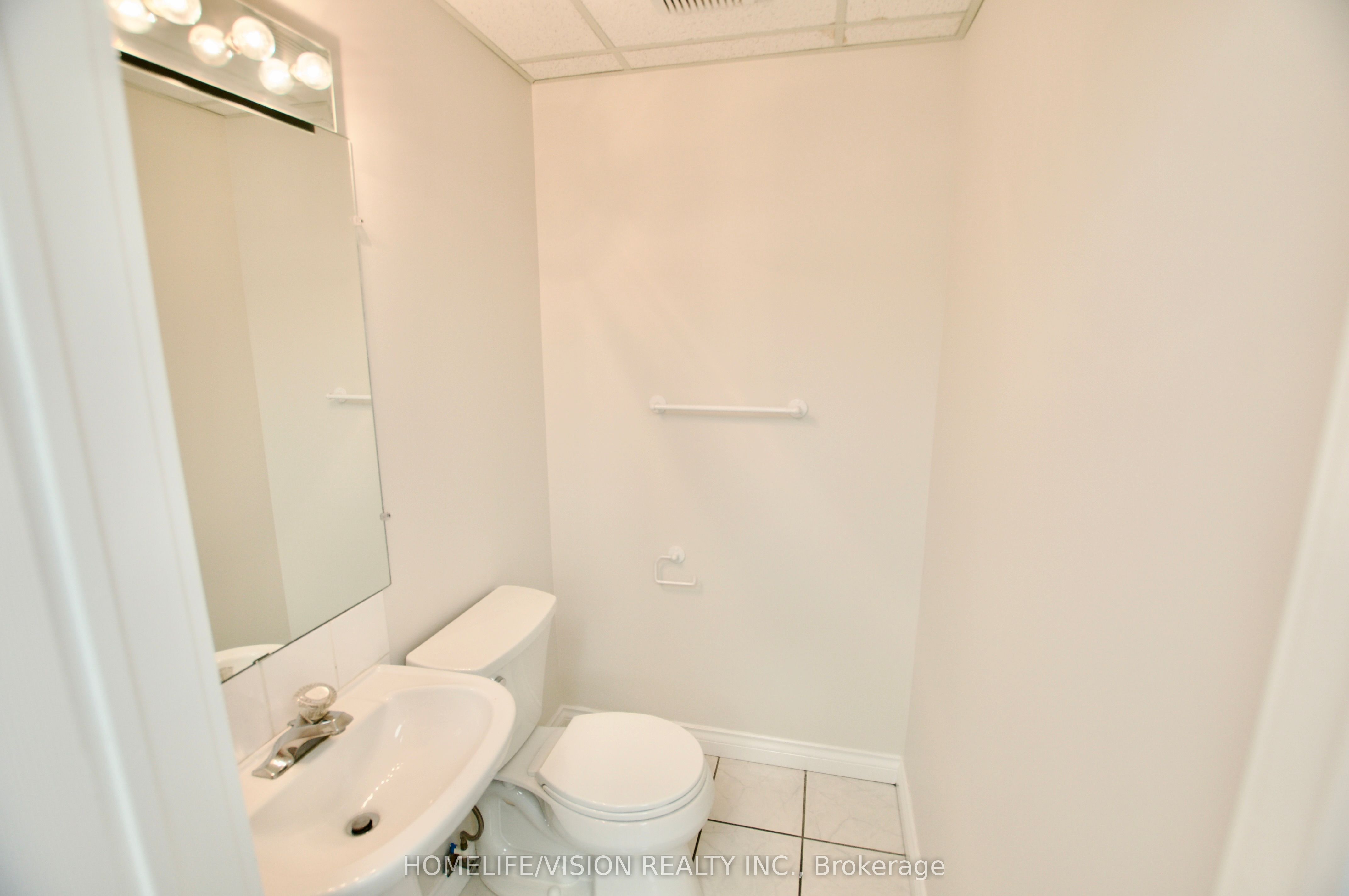 1315 Lawrence Avenue E 303 Property Photo 14