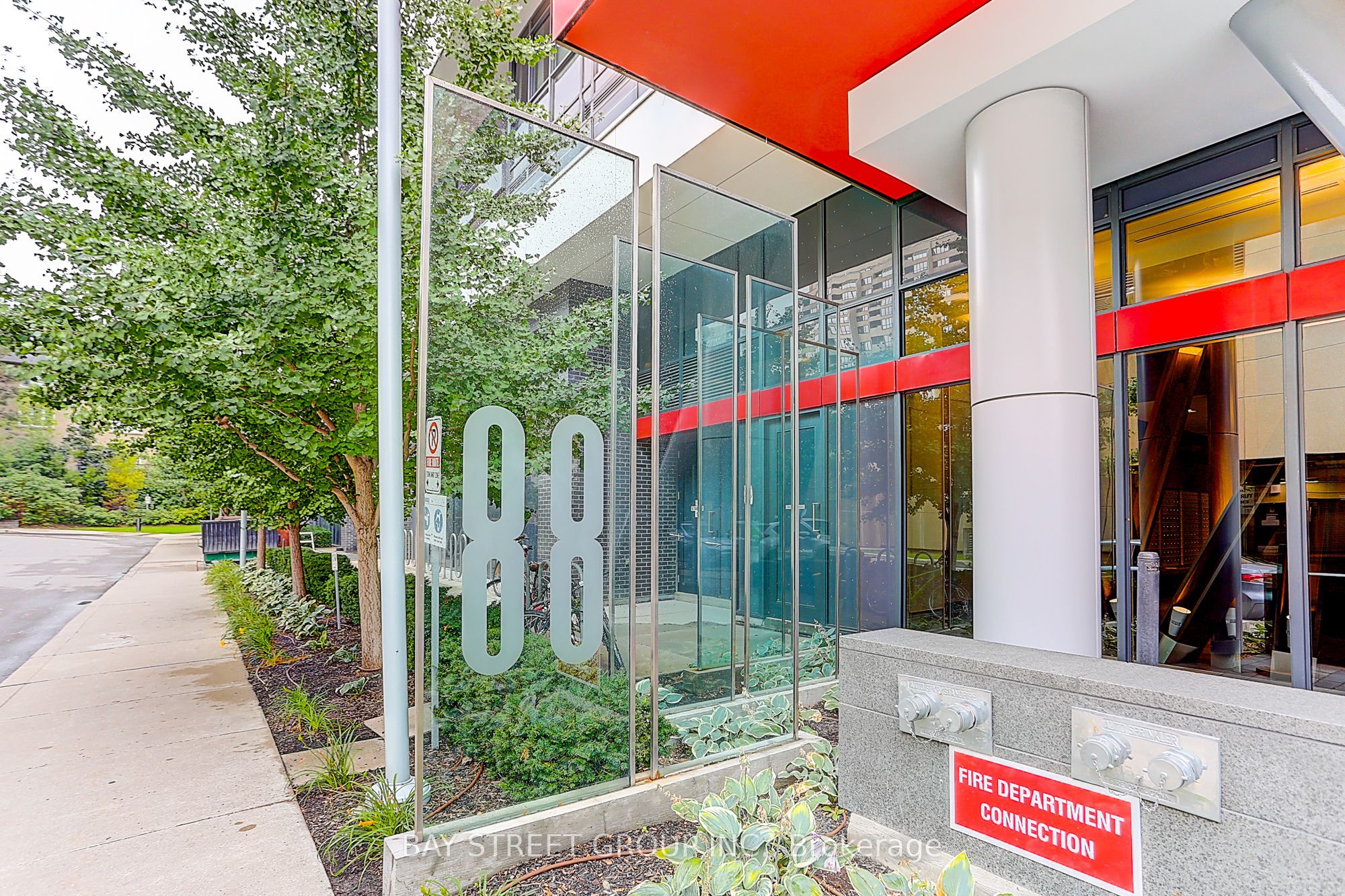 88 Sheppard Avenue E 308 Property Photo 2