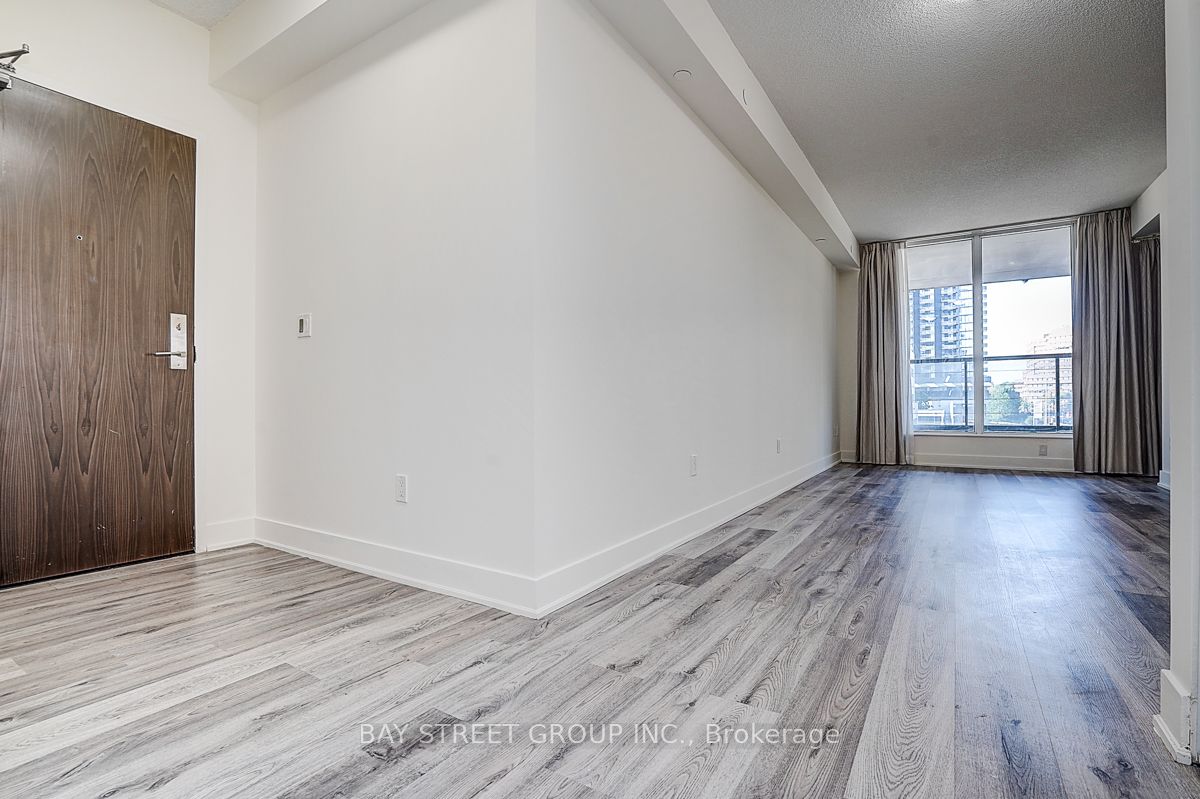 88 Sheppard Avenue E 308 Property Photo 8
