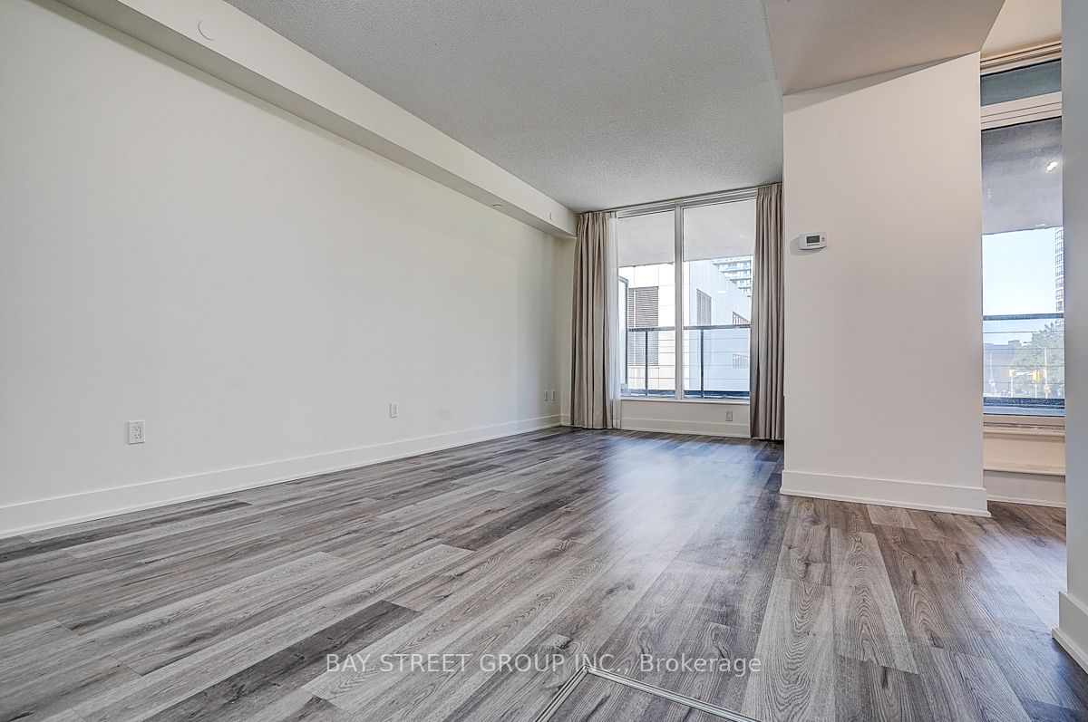 88 Sheppard Avenue E 308 Property Photo 11