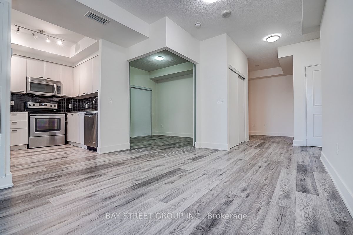 88 Sheppard Avenue E 308 Property Photo 14
