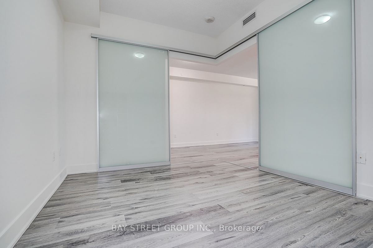 88 Sheppard Avenue E 308 Property Photo 17