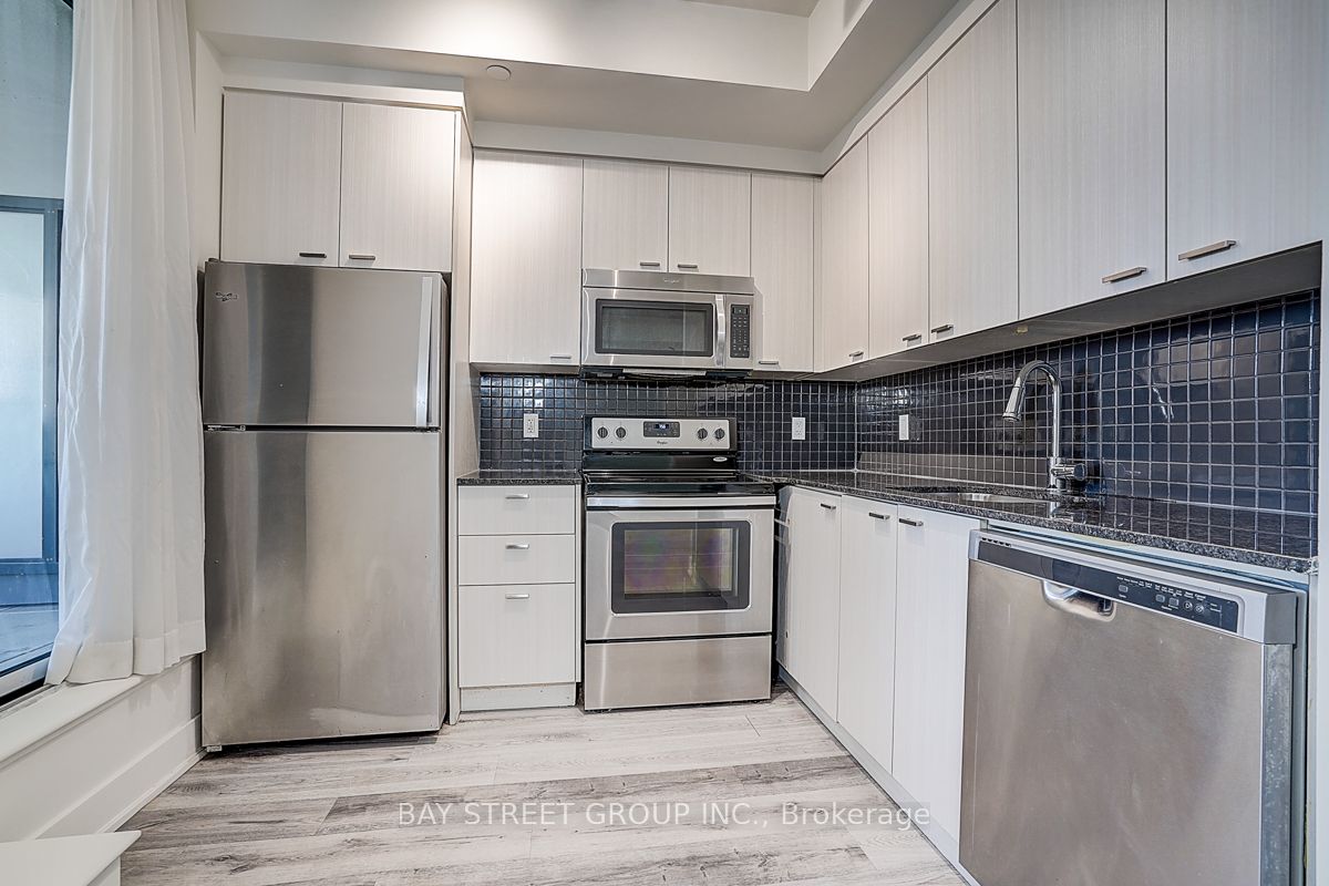 88 Sheppard Avenue E 308 Property Photo 18