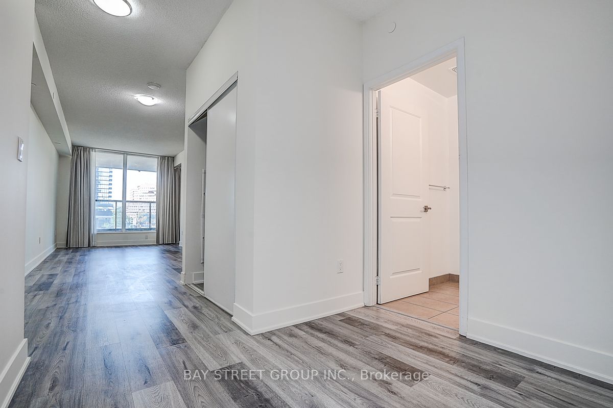 88 Sheppard Avenue E 308 Property Photo 23
