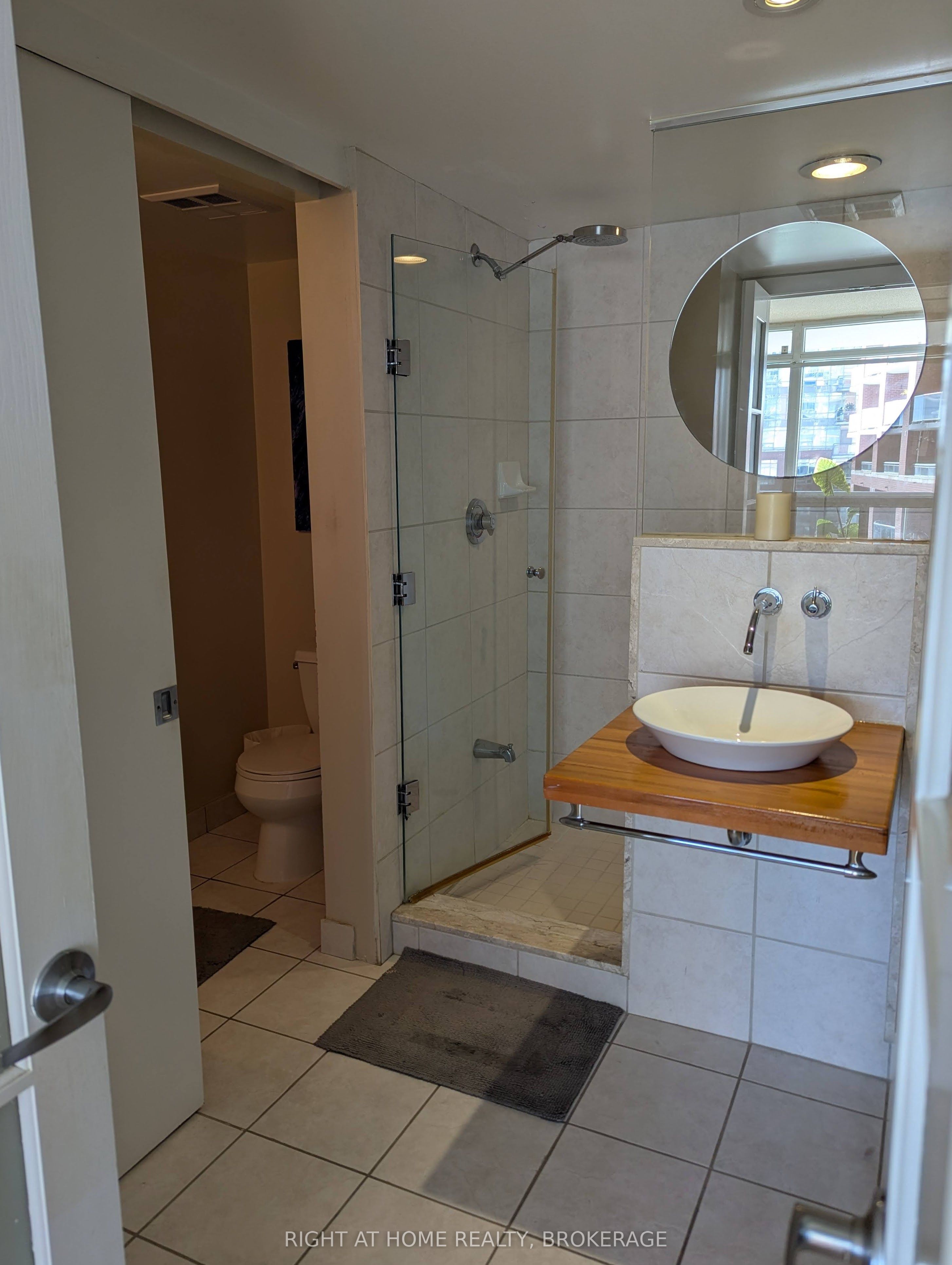 550 Queens Quay W 608 Property Photo 18