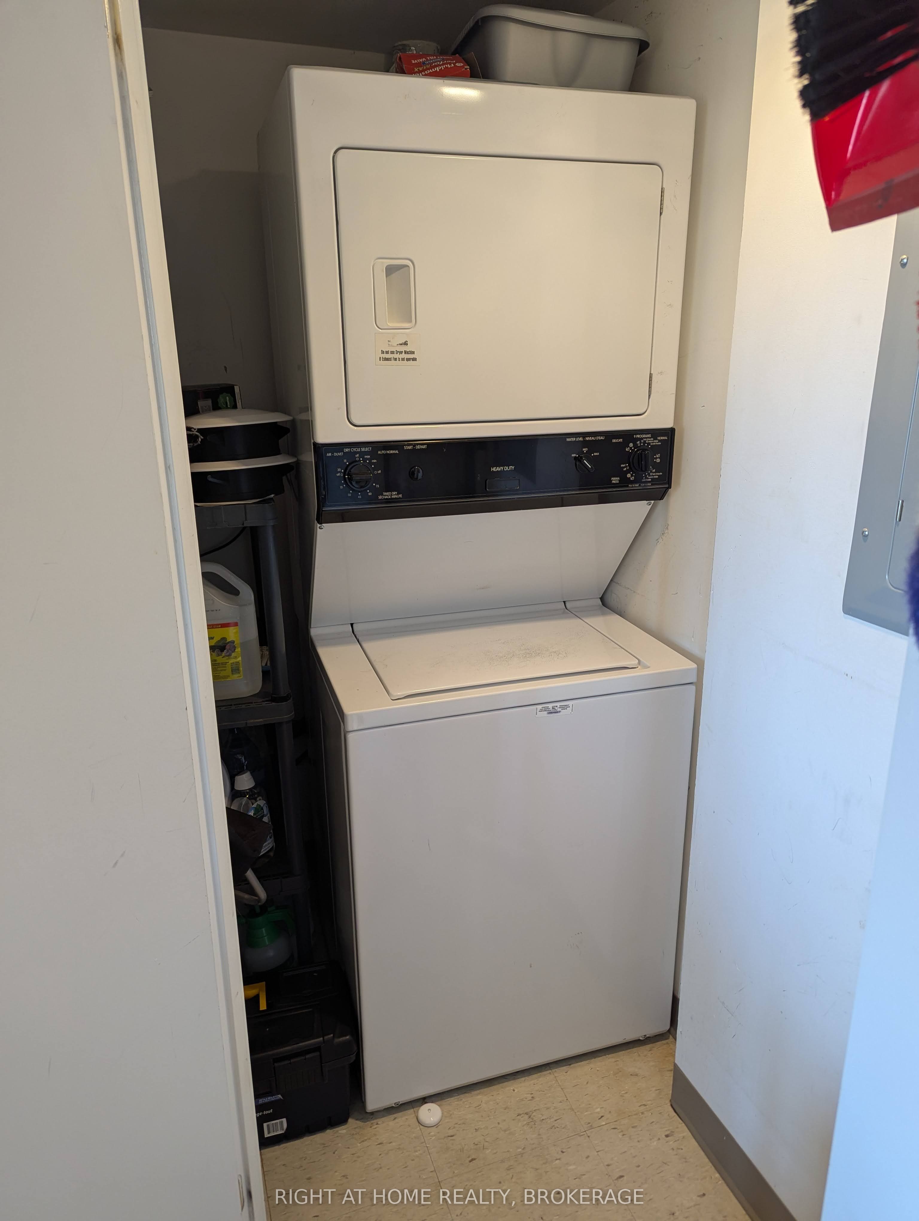 550 Queens Quay W 608 Property Photo 20