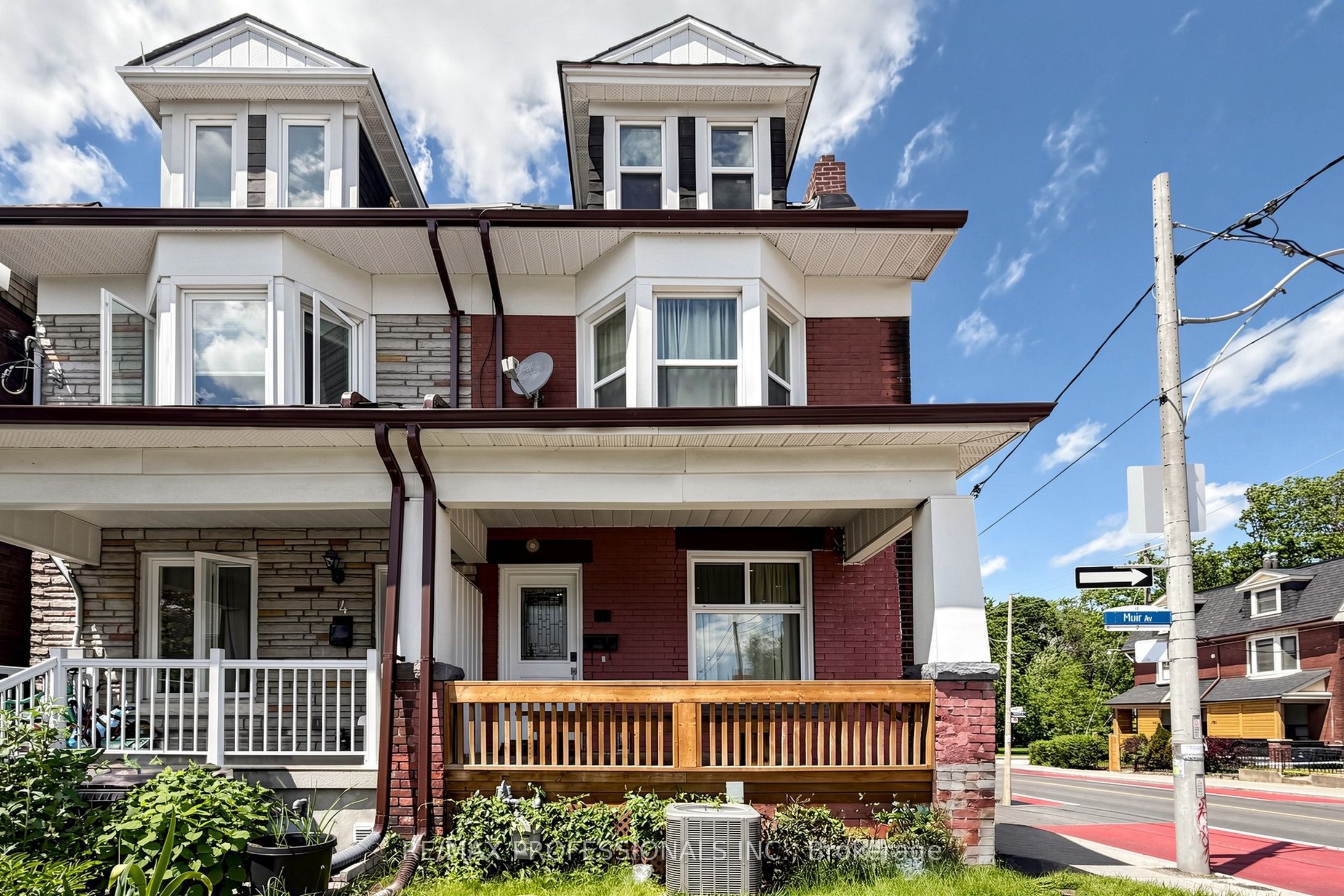 2 Muir Avenue