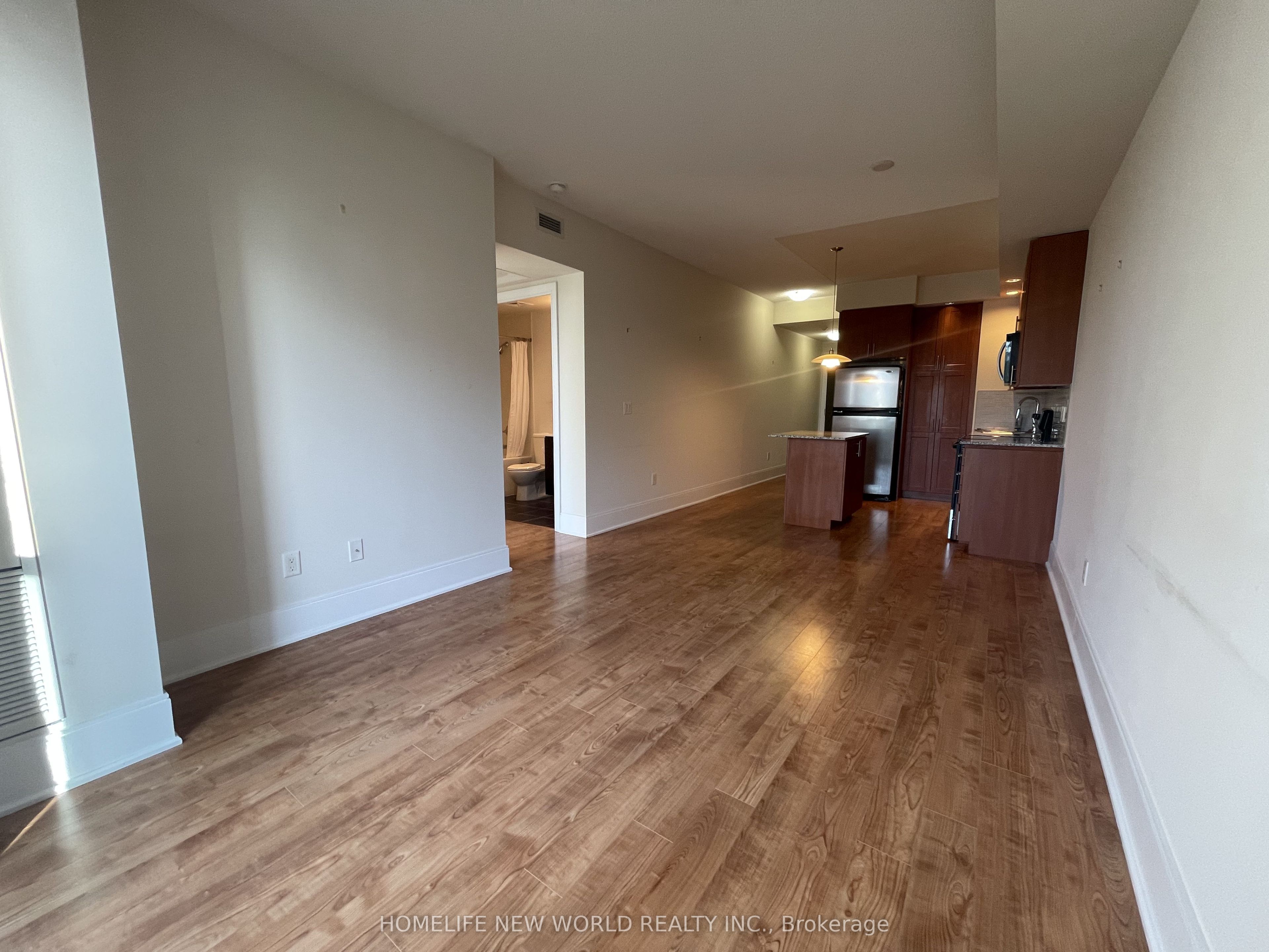 181 Wynford Drive 610 Property Photo 8