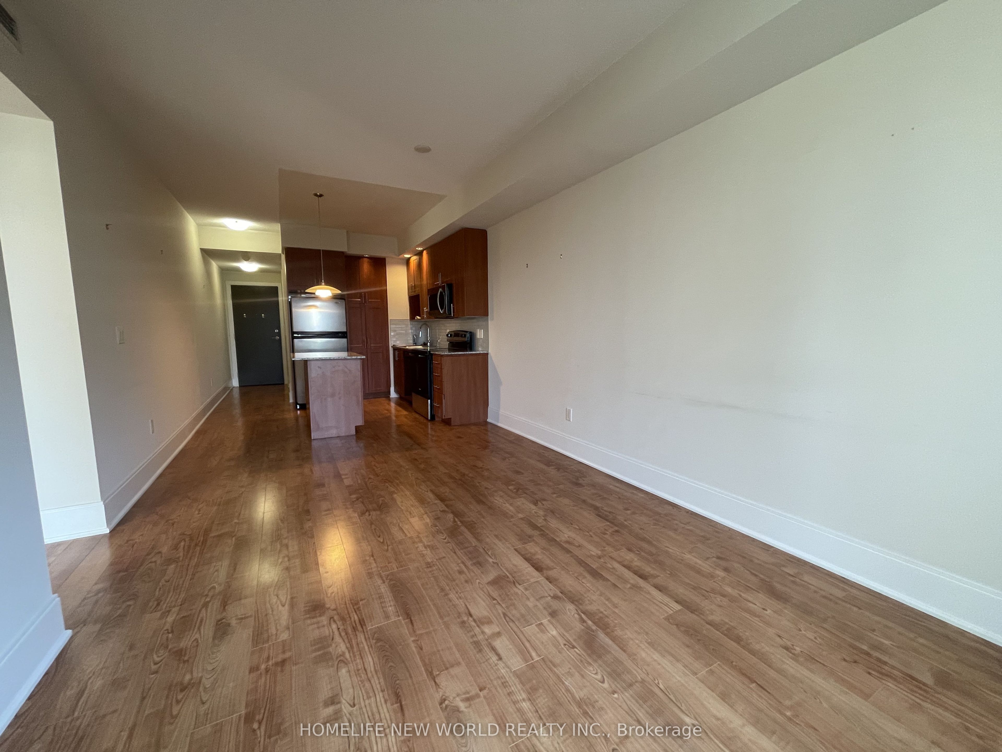 181 Wynford Drive 610 Property Photo 9