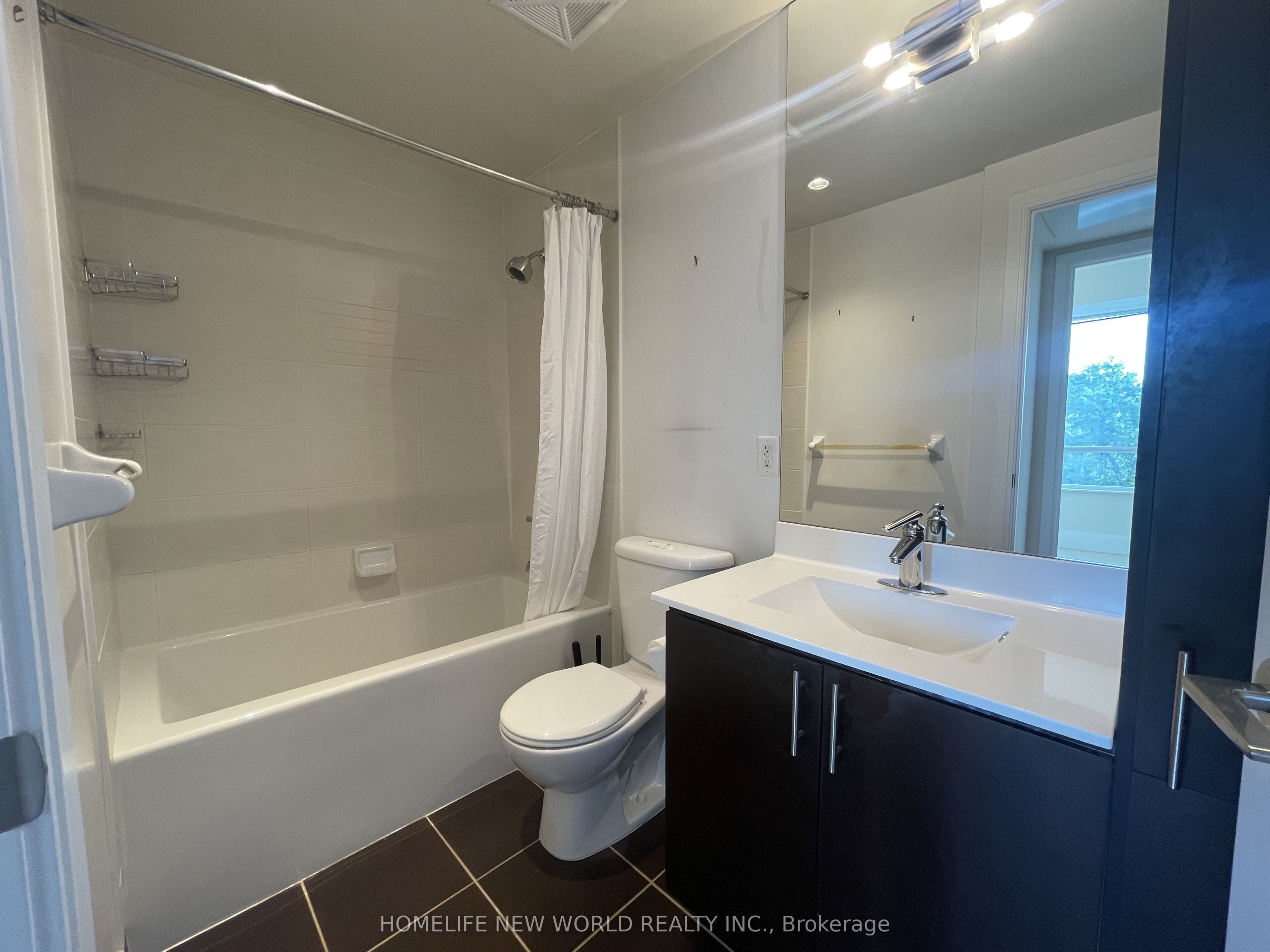 181 Wynford Drive 610 Property Photo 13
