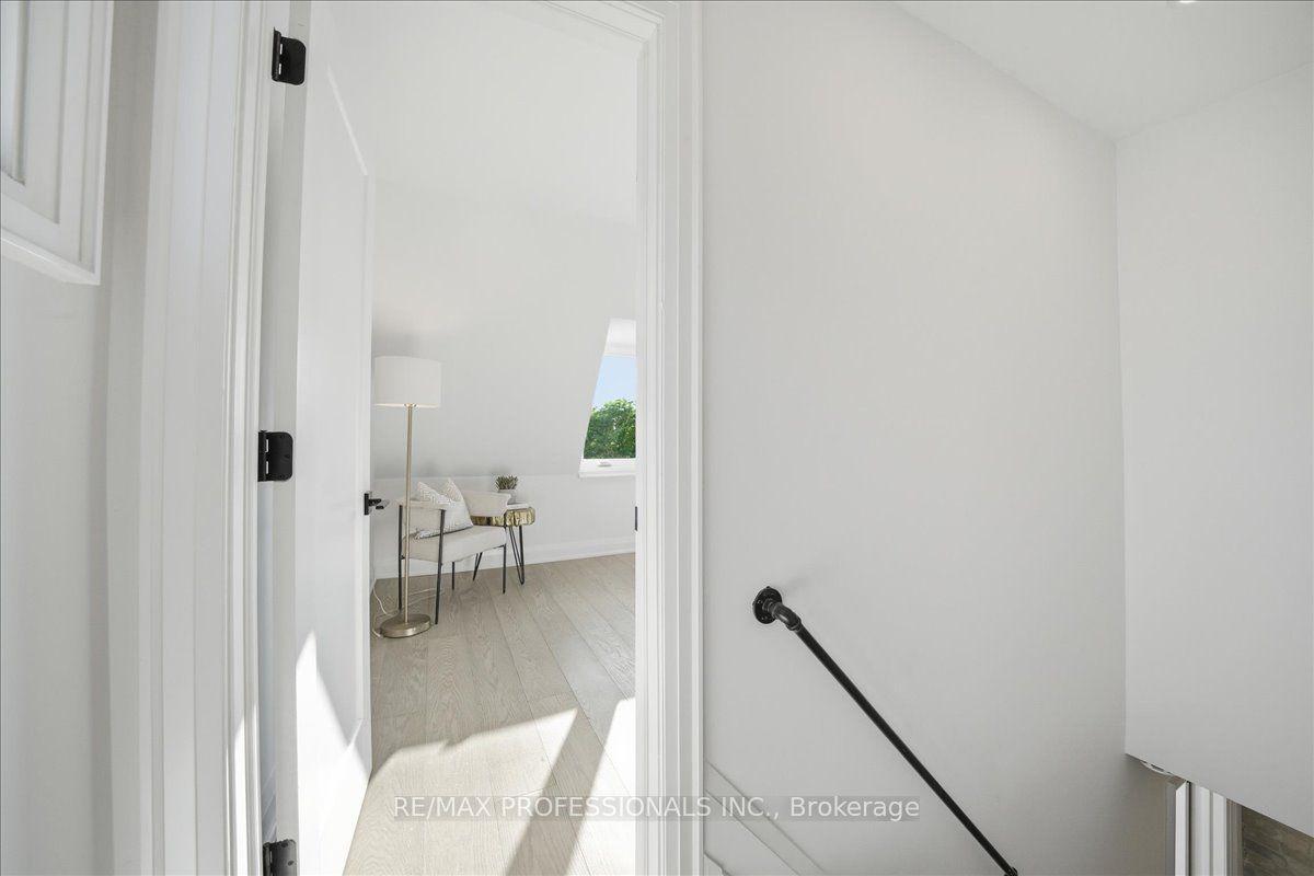 777 Dufferin Street Property Photo 25