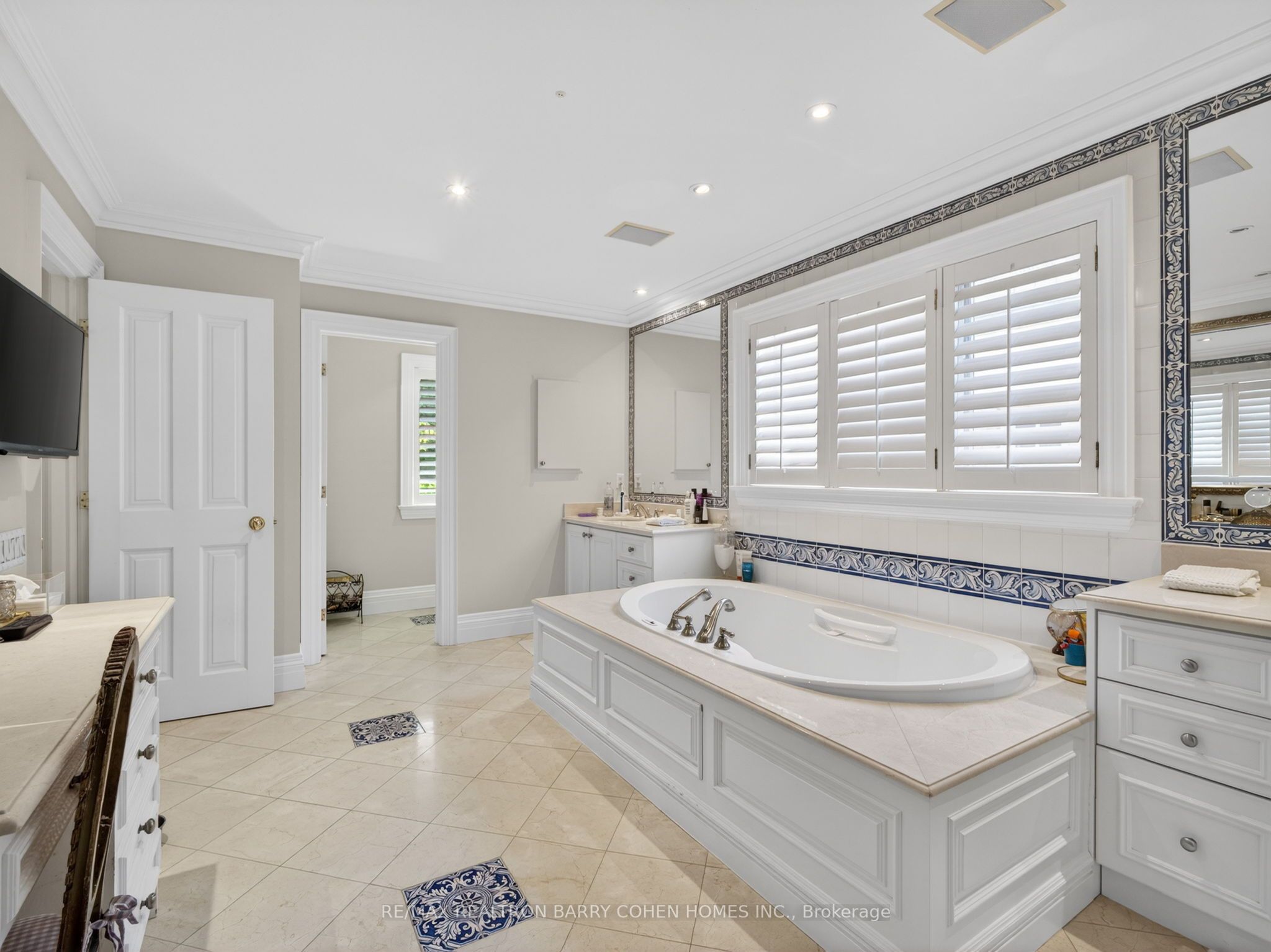 3 Vernham Court Property Photo 22