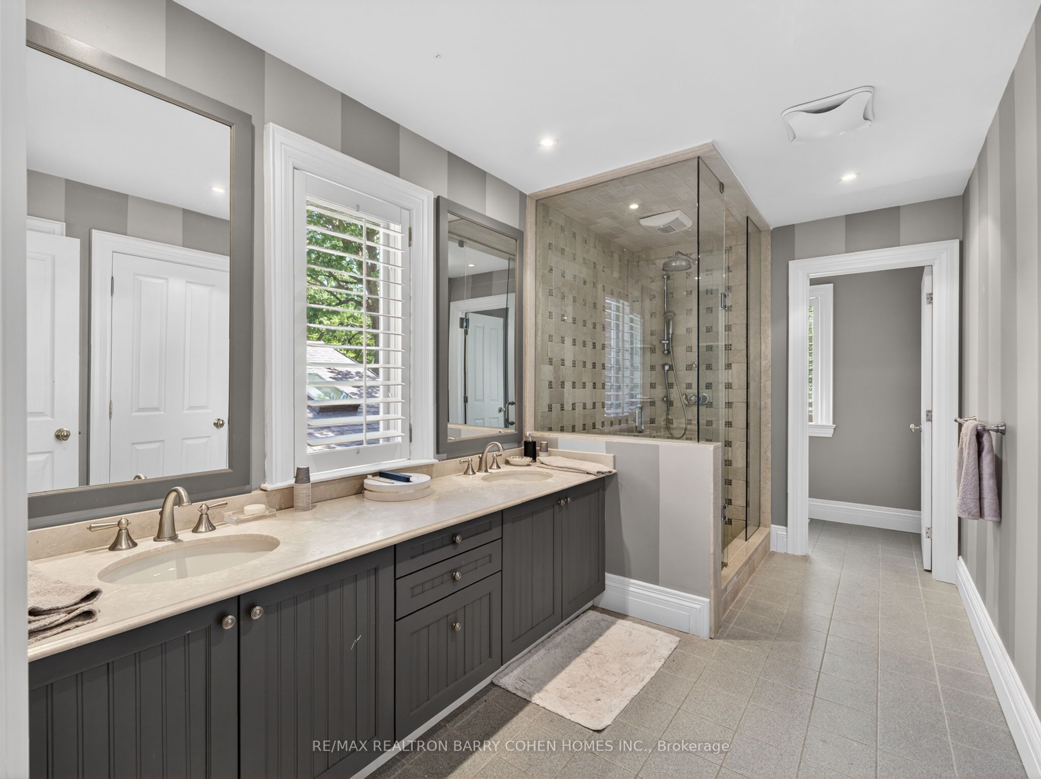 3 Vernham Court Property Photo 25
