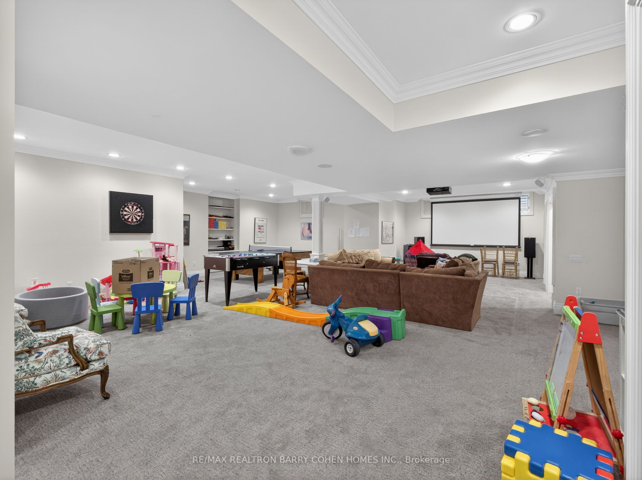 3 Vernham Court Property Photo 31