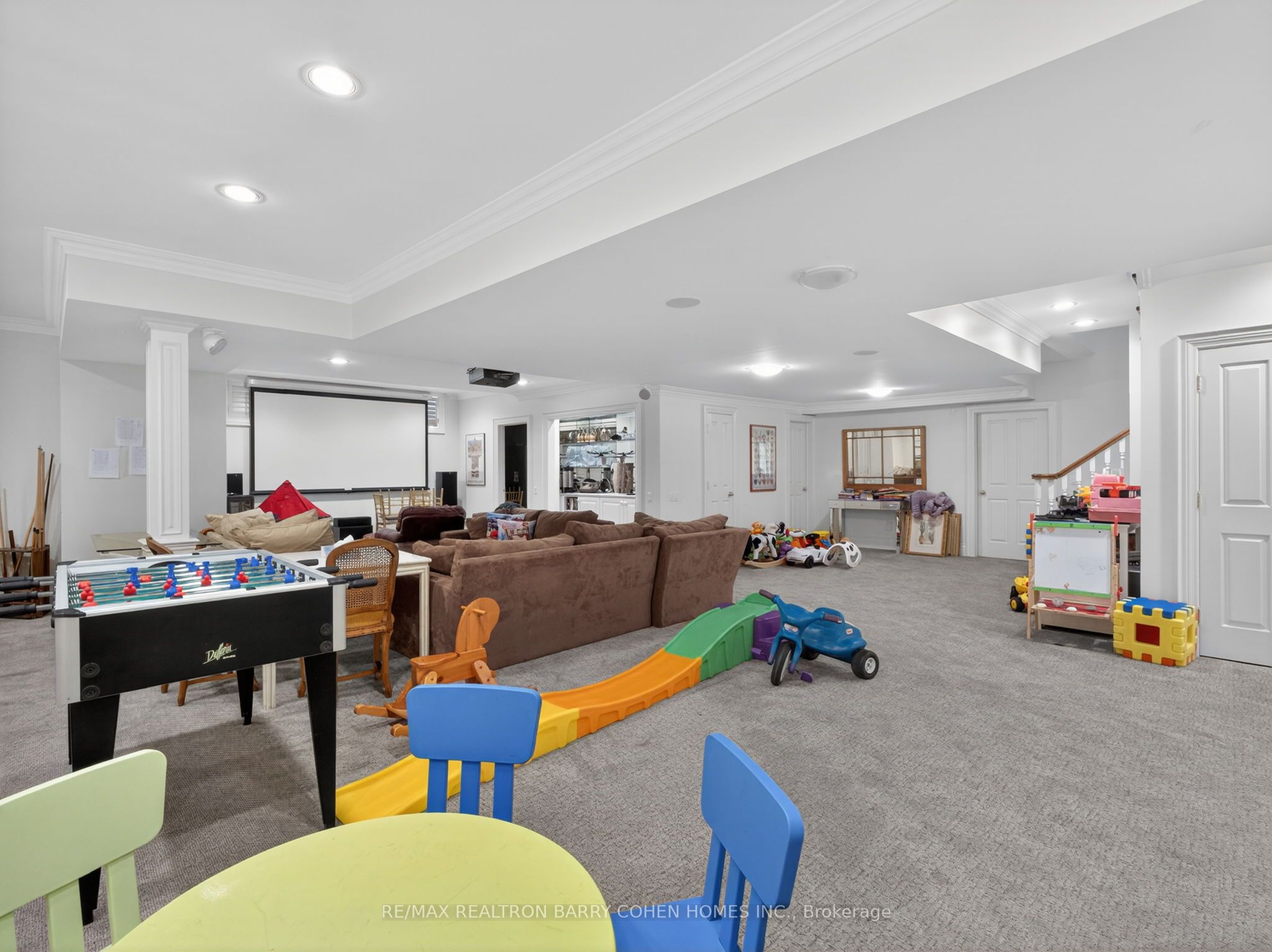 3 Vernham Court Property Photo 32