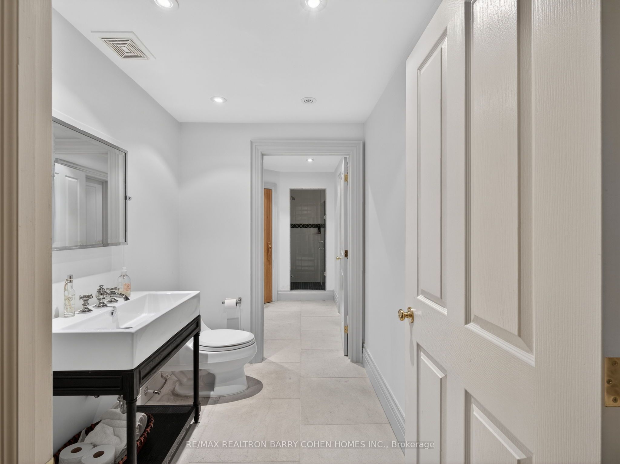 3 Vernham Court Property Photo 34
