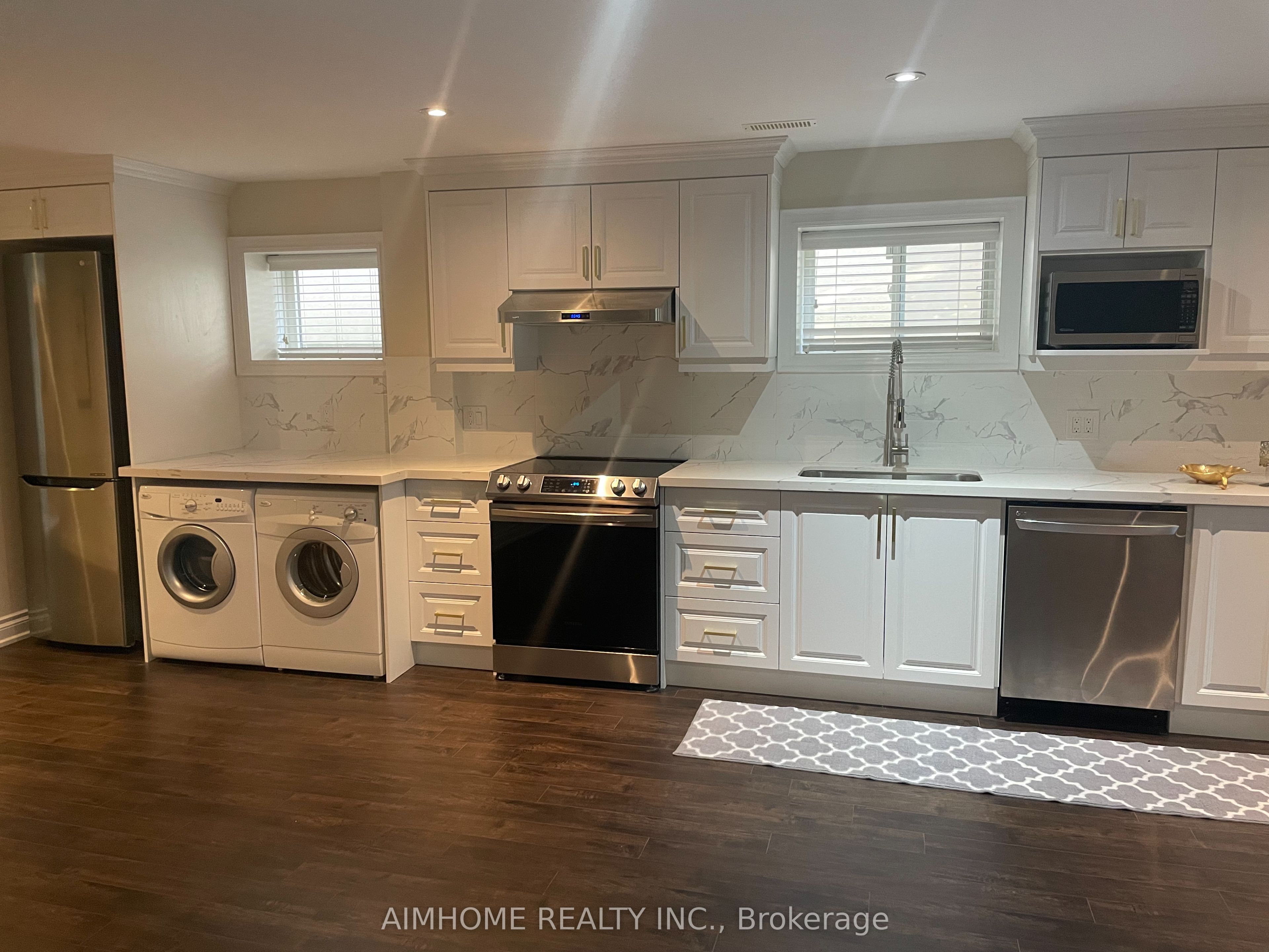 10 Hoyle Avenue Property Photo 4