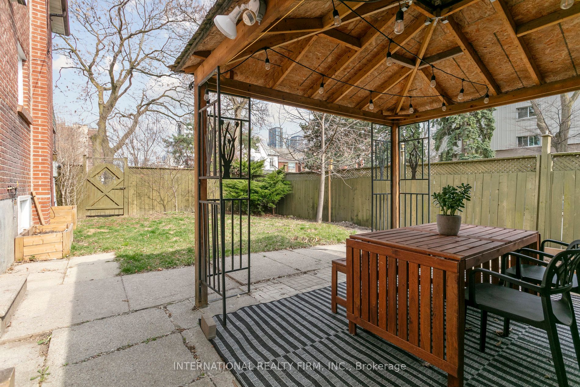 50 Denison Avenue Property Photo 12