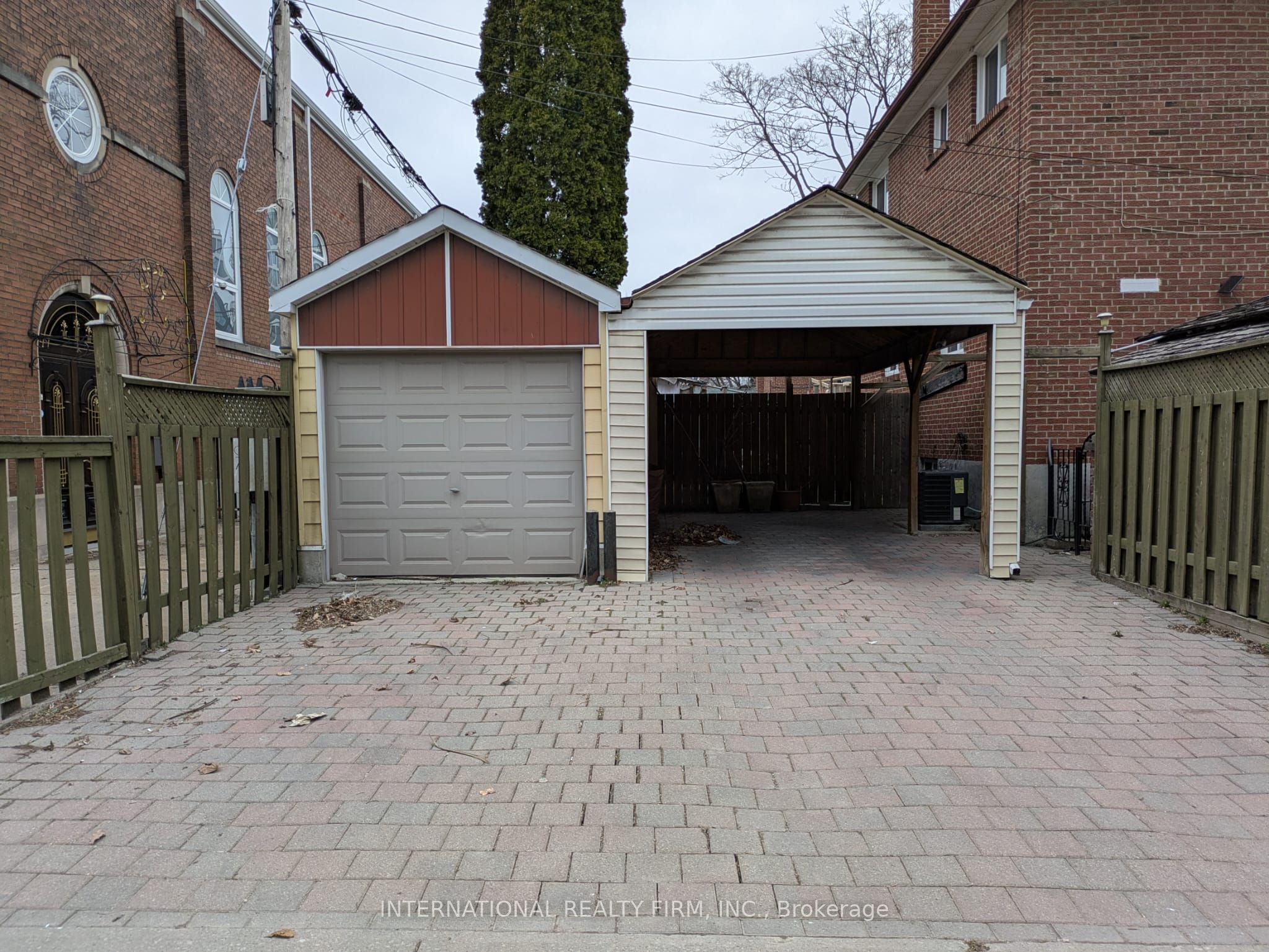 50 Denison Avenue Property Photo 38