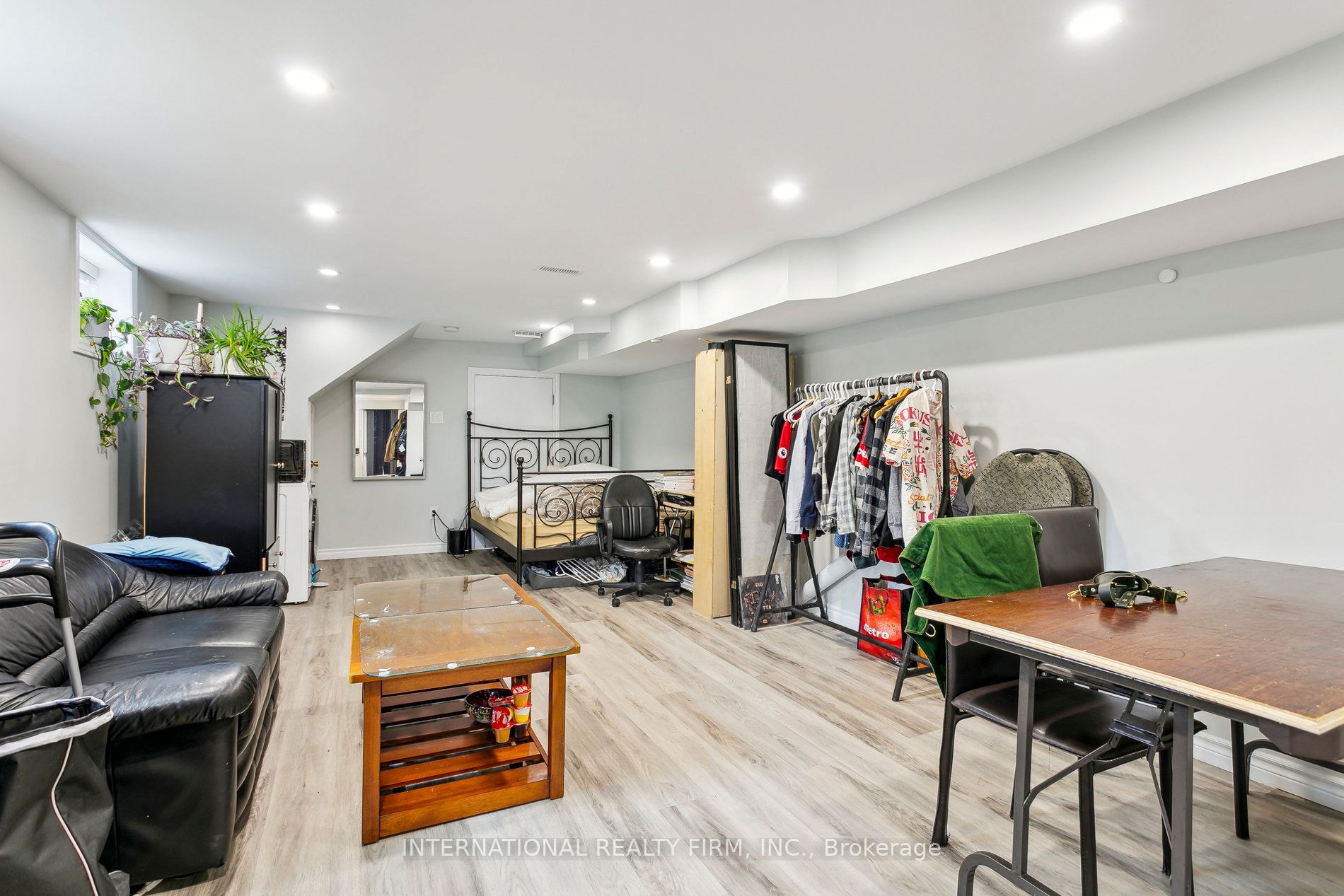 50 Denison Avenue Property Photo 40