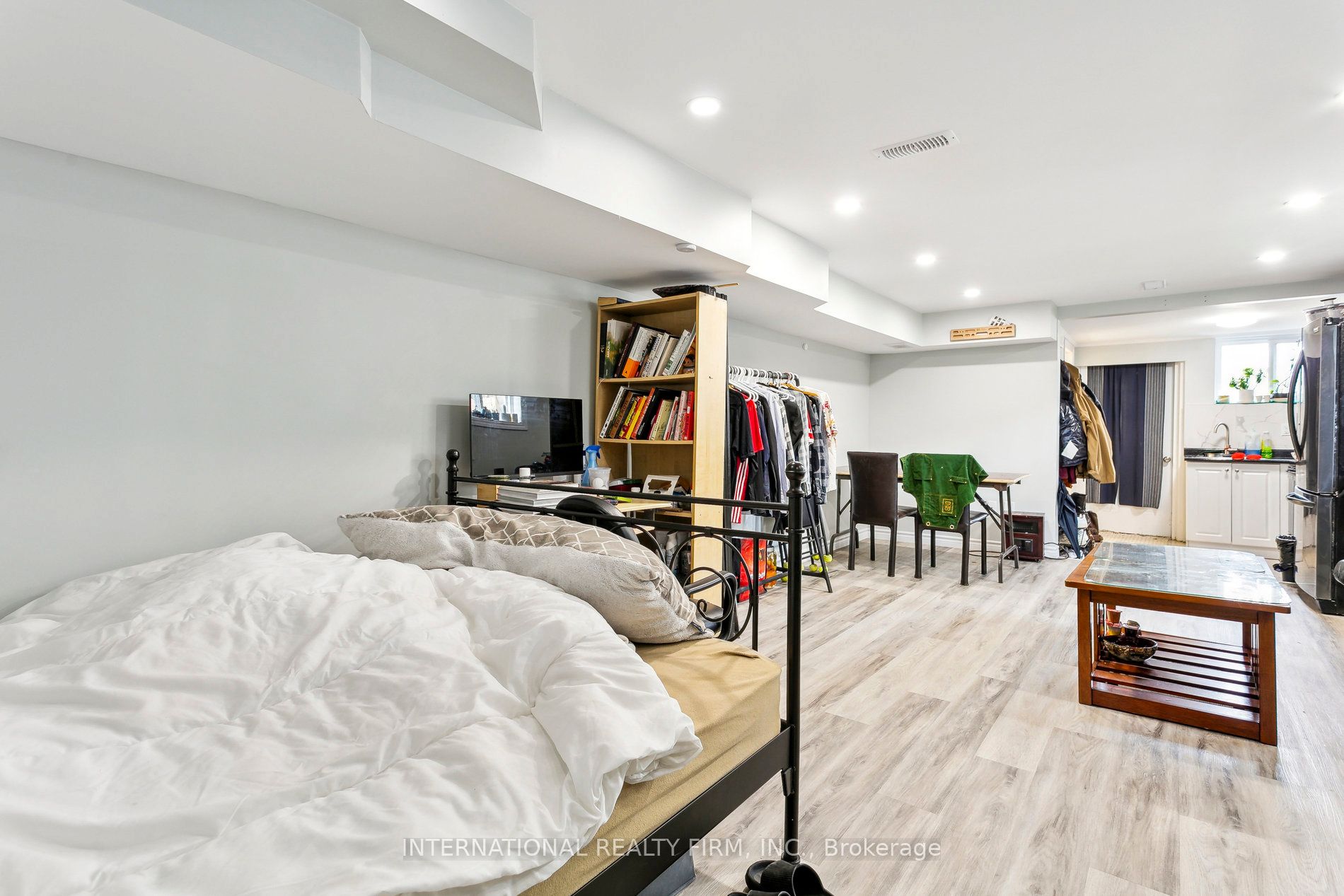 50 Denison Avenue Property Photo 41