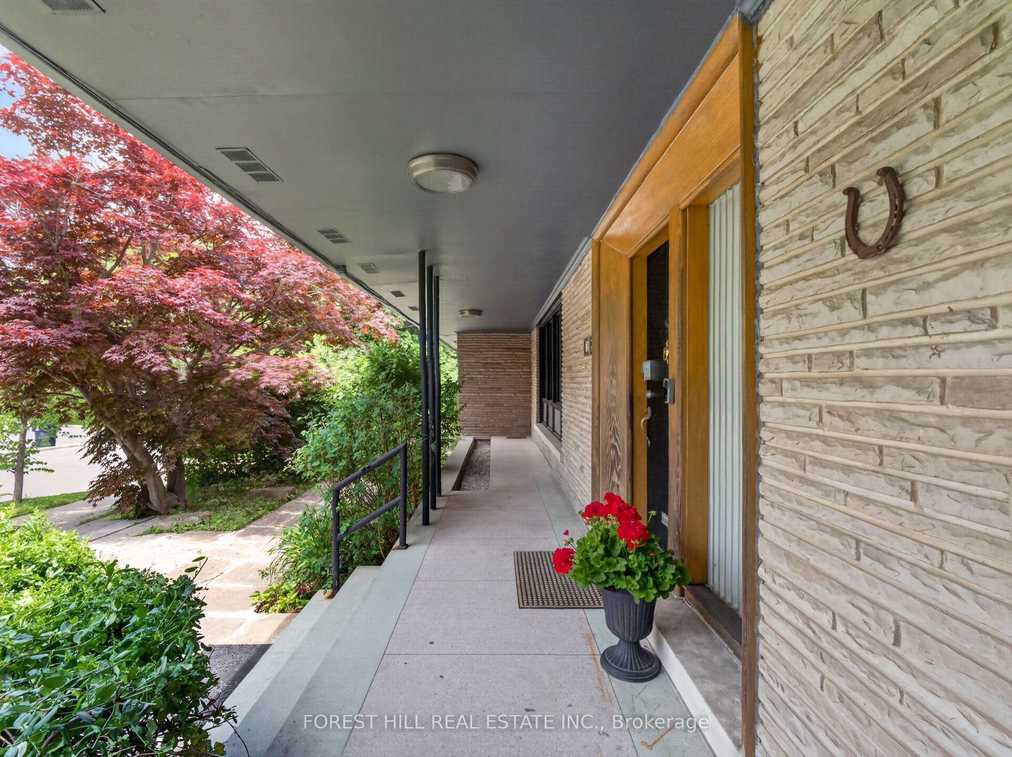 3 Glen Rush Boulevard Property Photo 5
