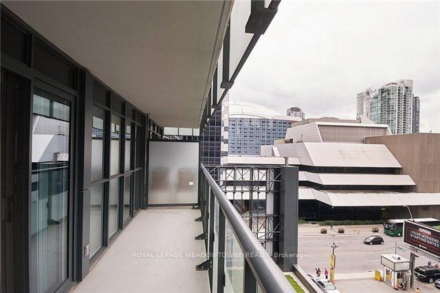 300 Front Street 601 Property Photo 10