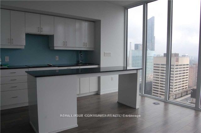 426 University Avenue 3608 Property Photo 6