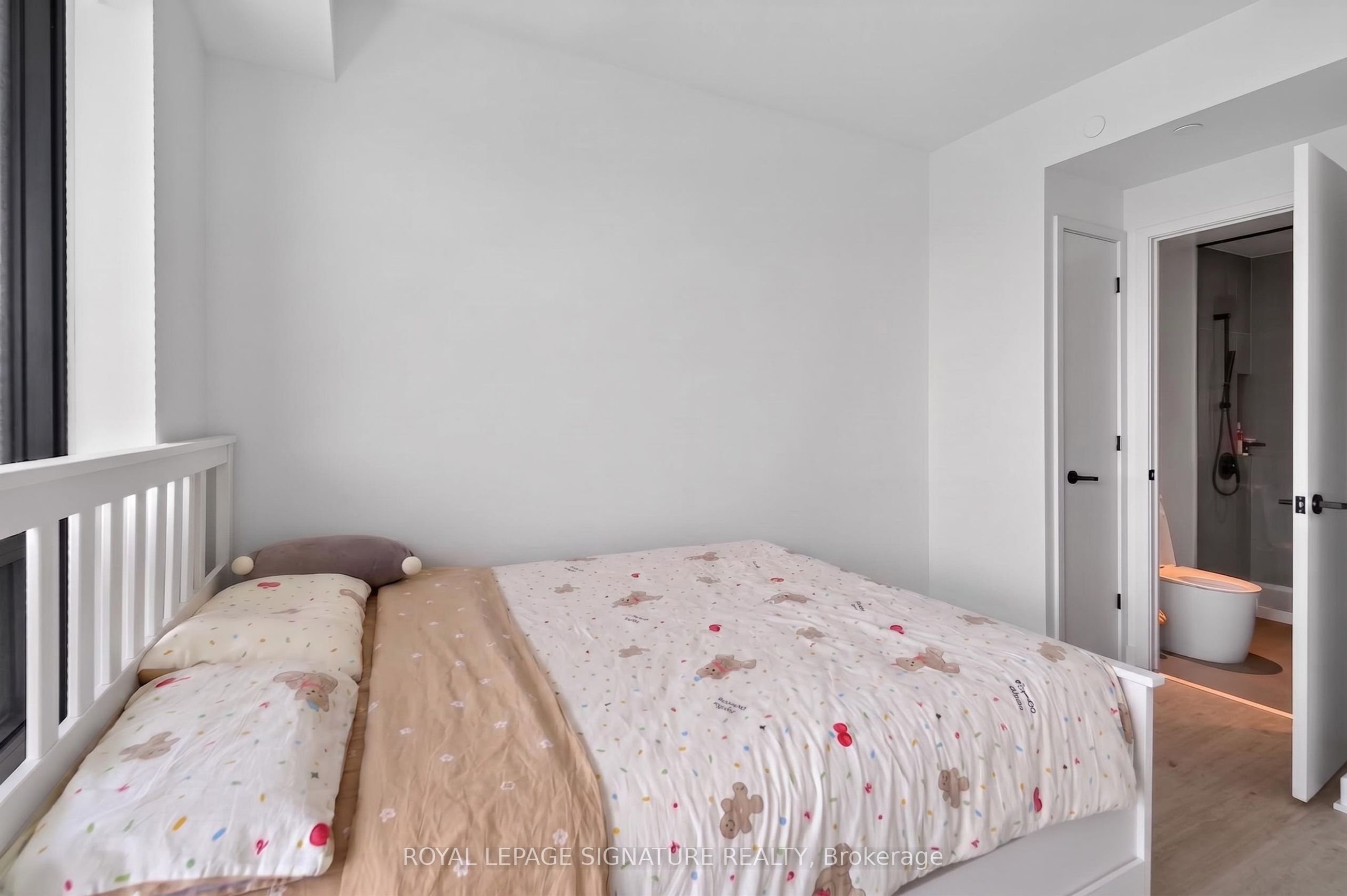 55 Charles Street E 4303 Property Photo 25