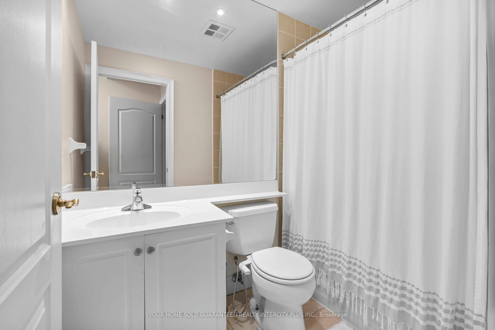 1 Clairtrell Road 811 Property Photo 21