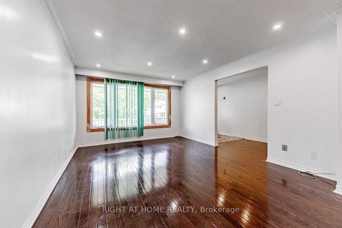 9 Chalet (upper) Road Property Photo 5