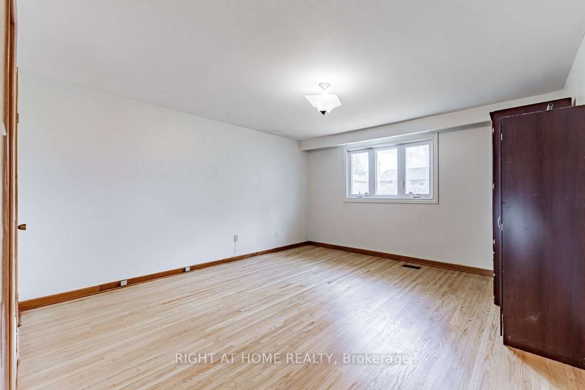 9 Chalet (upper) Road Property Photo 8