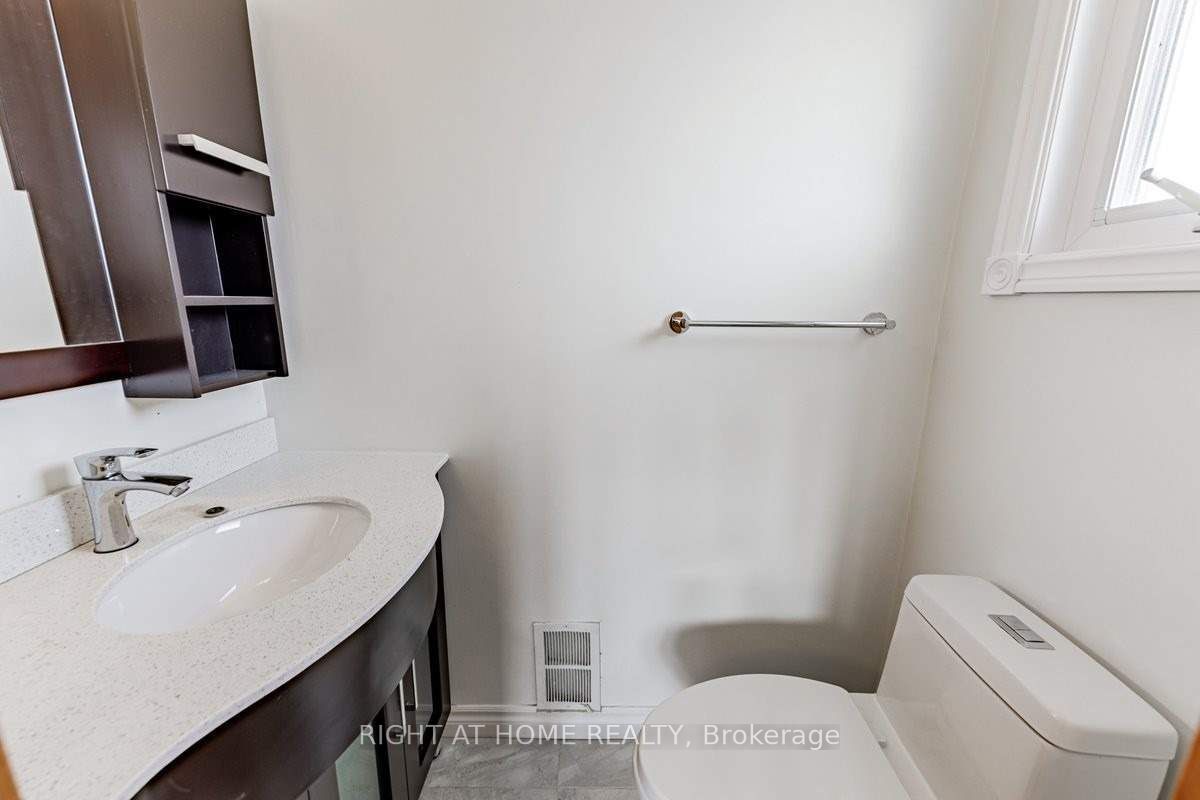 9 Chalet (upper) Road Property Photo 15