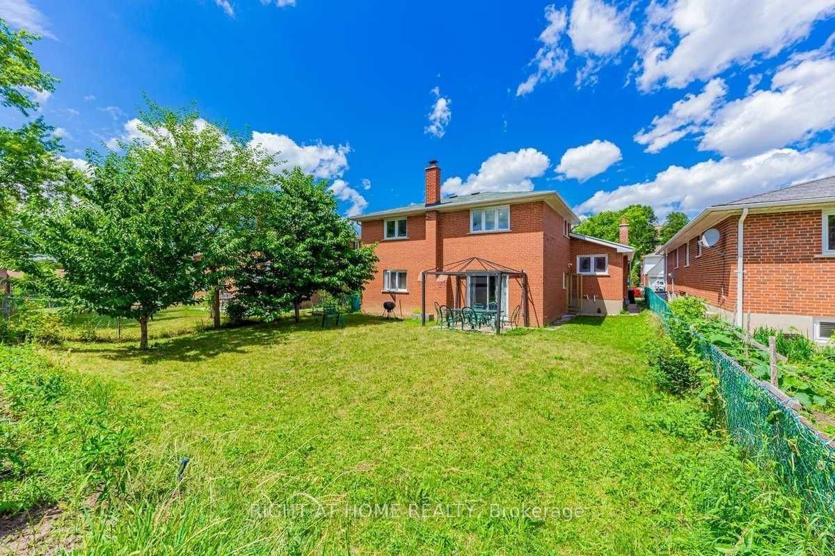 9 Chalet (upper) Road Property Photo 16