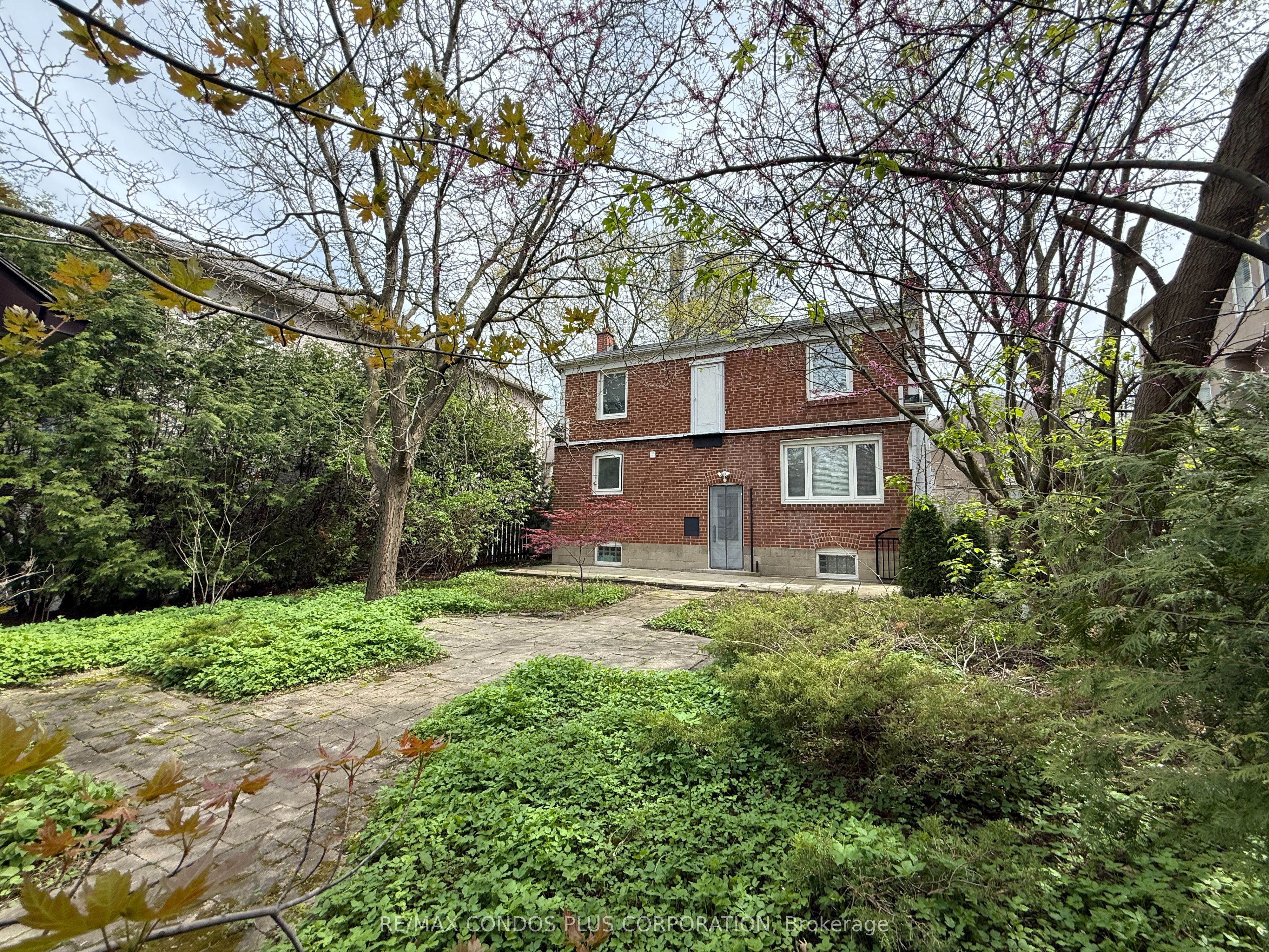 78 Spring Garden Avenue Property Photo 4