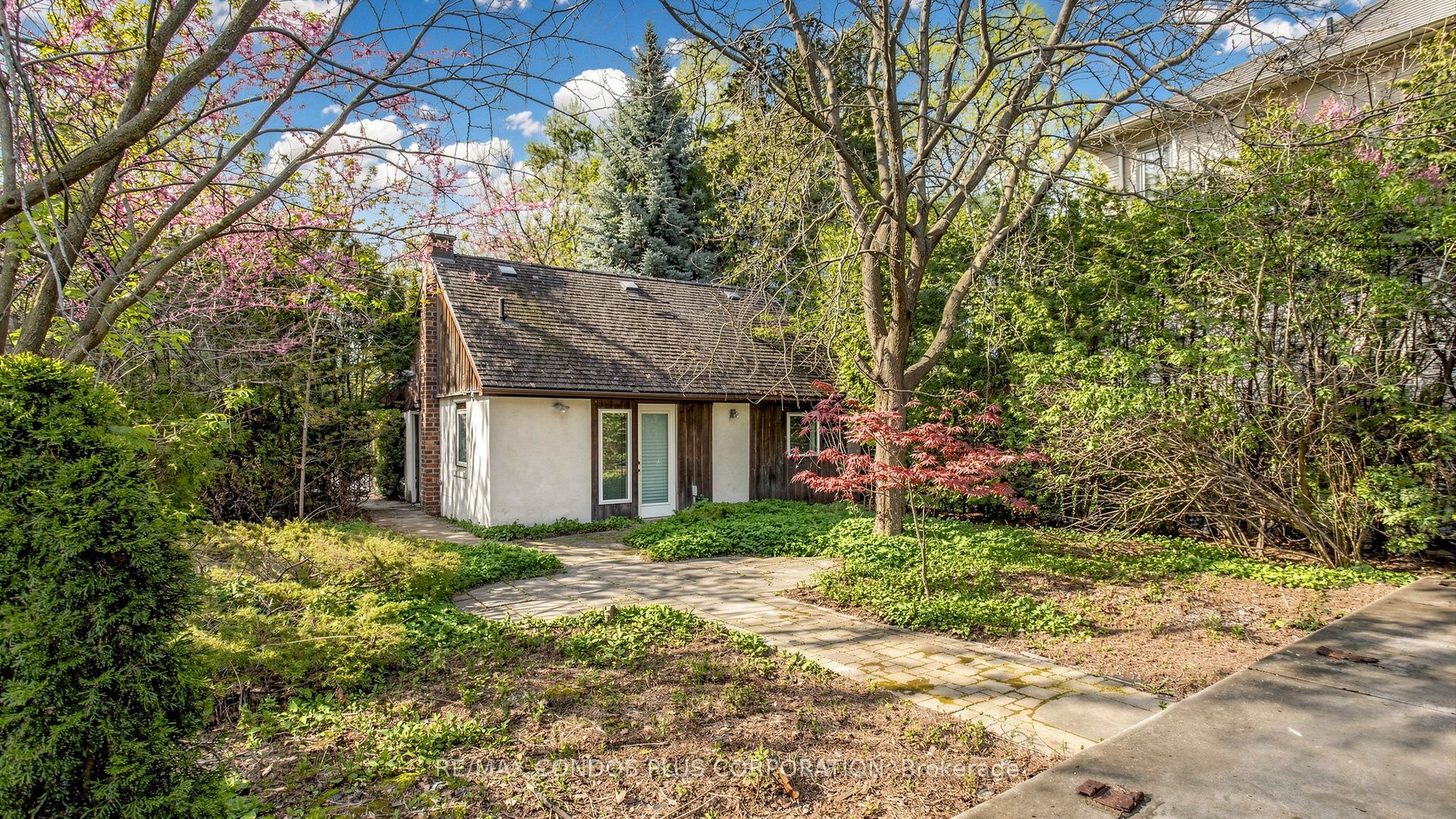 78 Spring Garden Avenue Property Photo 6