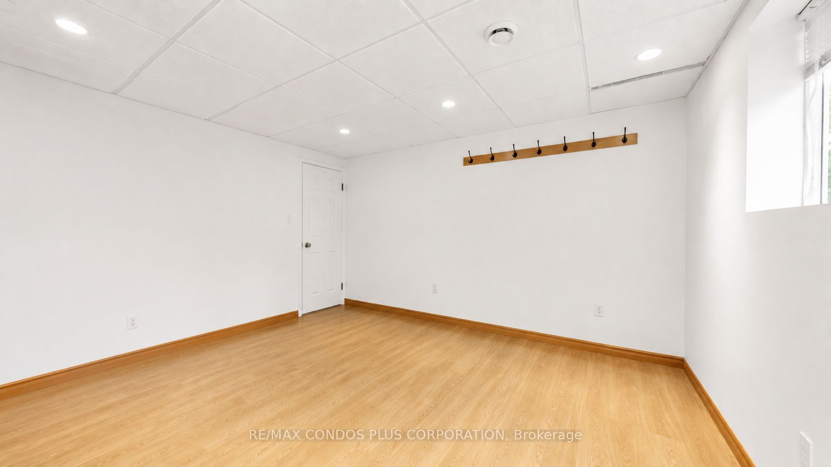 78 Spring Garden Avenue Property Photo 9