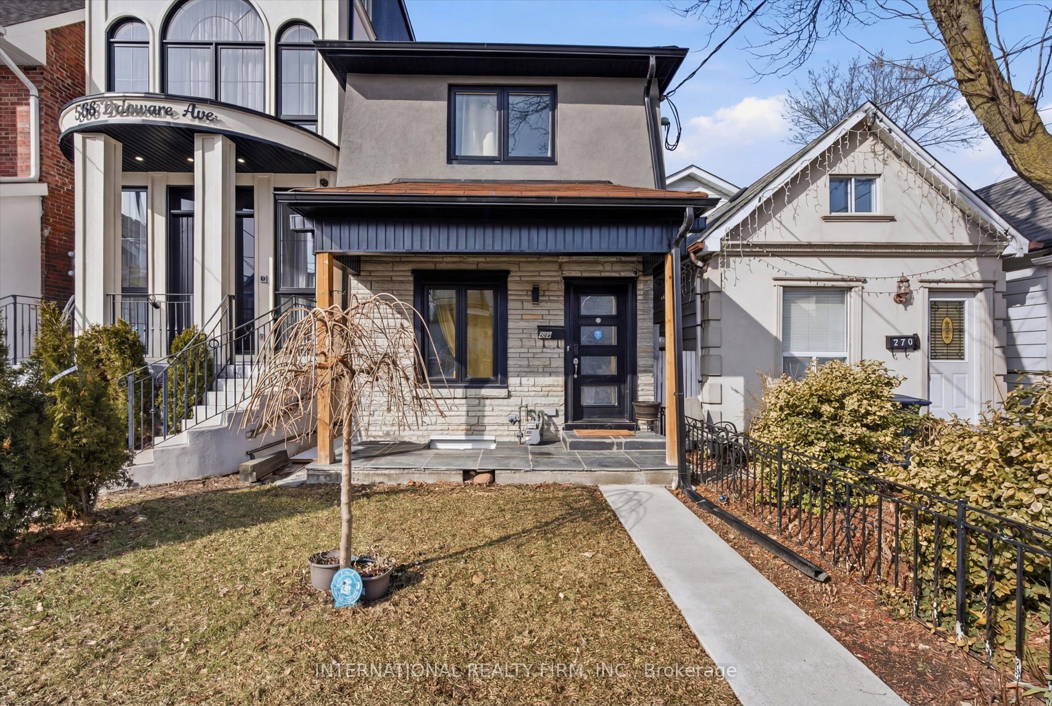 568 Delaware Avenue N Property Photo 2
