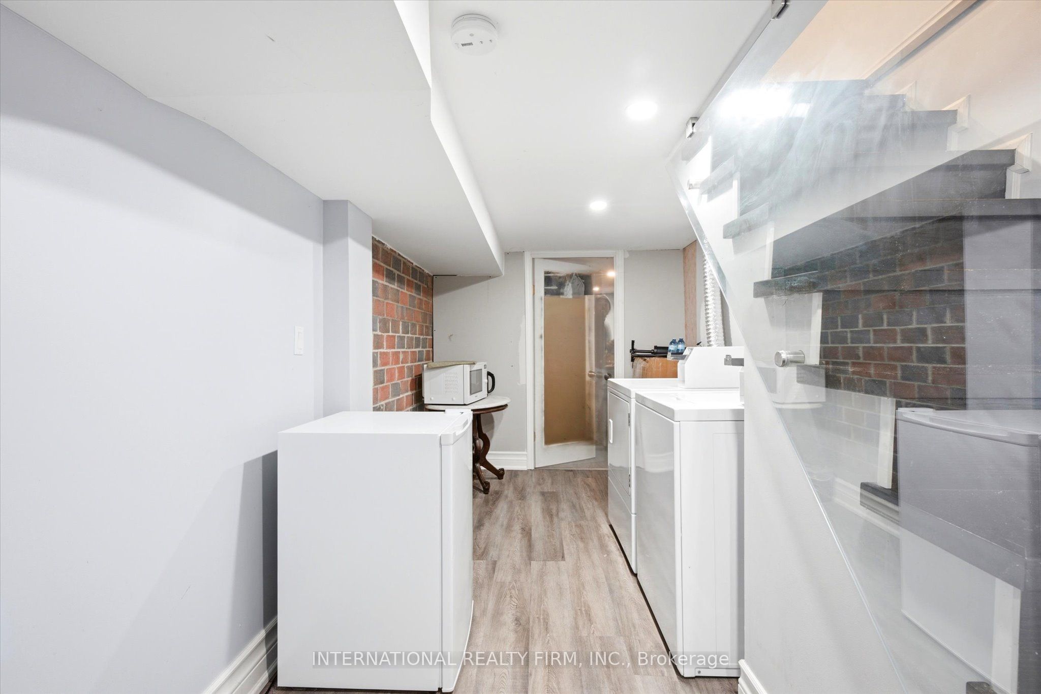 568 Delaware Avenue N Property Photo 18