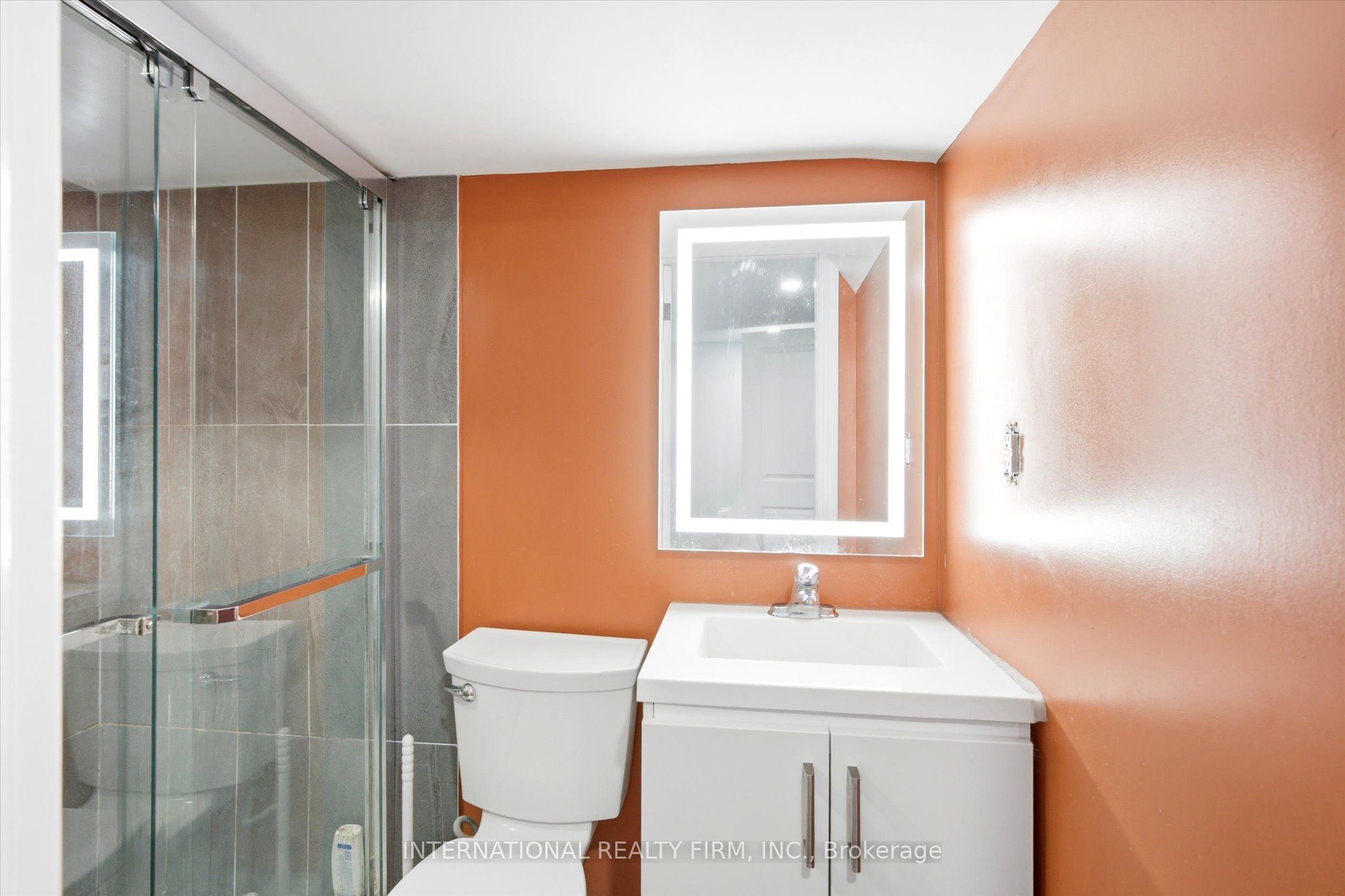 568 Delaware Avenue N Property Photo 19