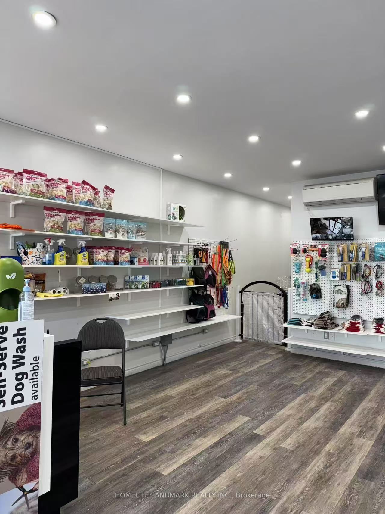4140 Bathurst Street 4136