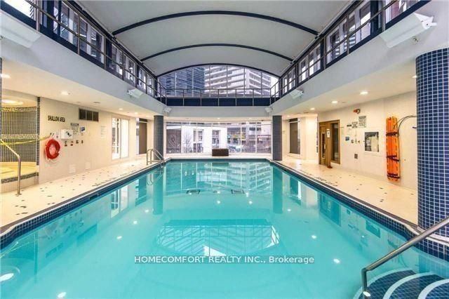 33 Sheppard Avenue E 2007 Property Photo 2