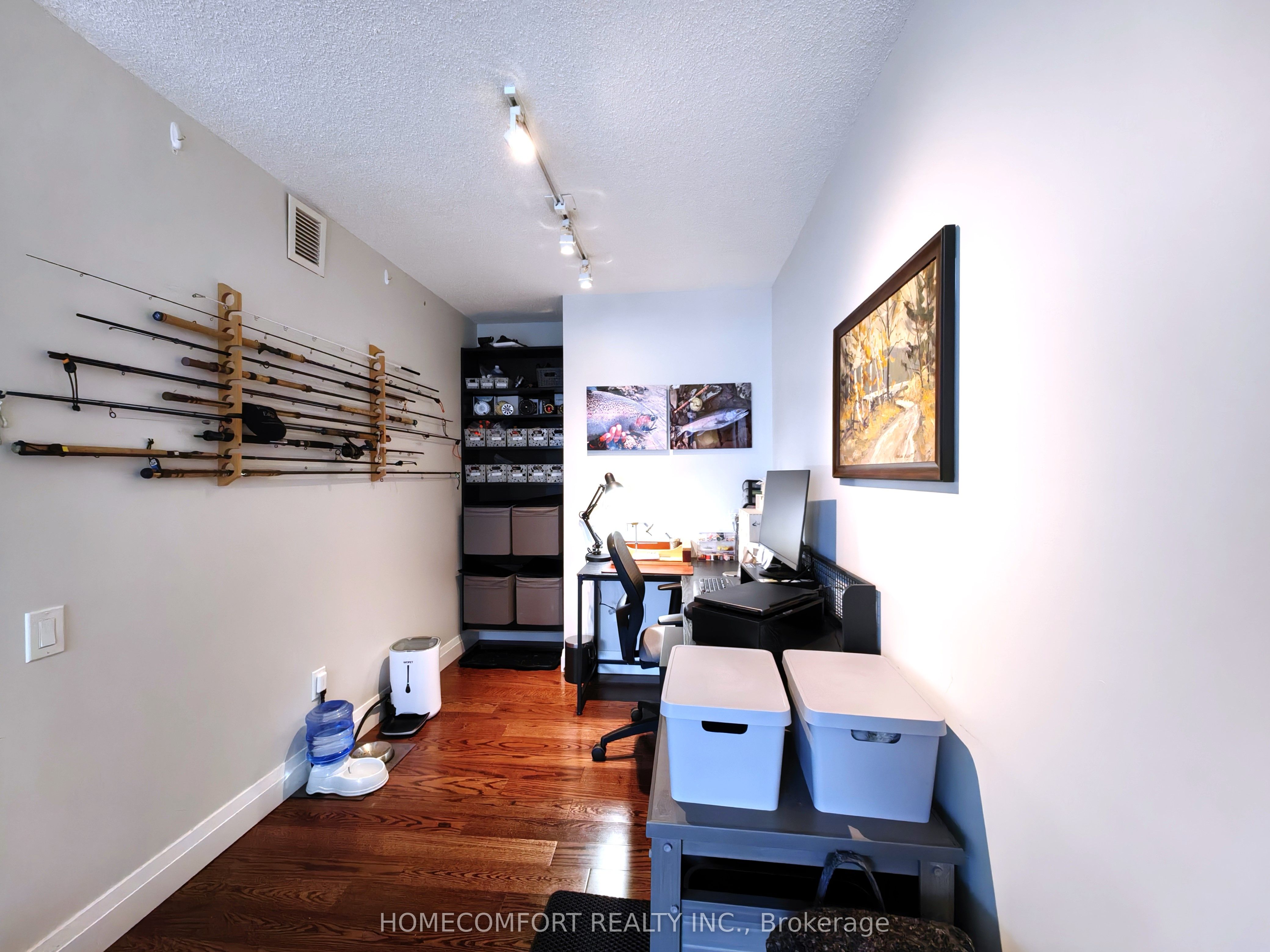 33 Sheppard Avenue E 2007 Property Photo 10