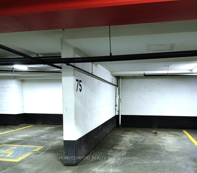 33 Sheppard Avenue E 2007 Property Photo 19