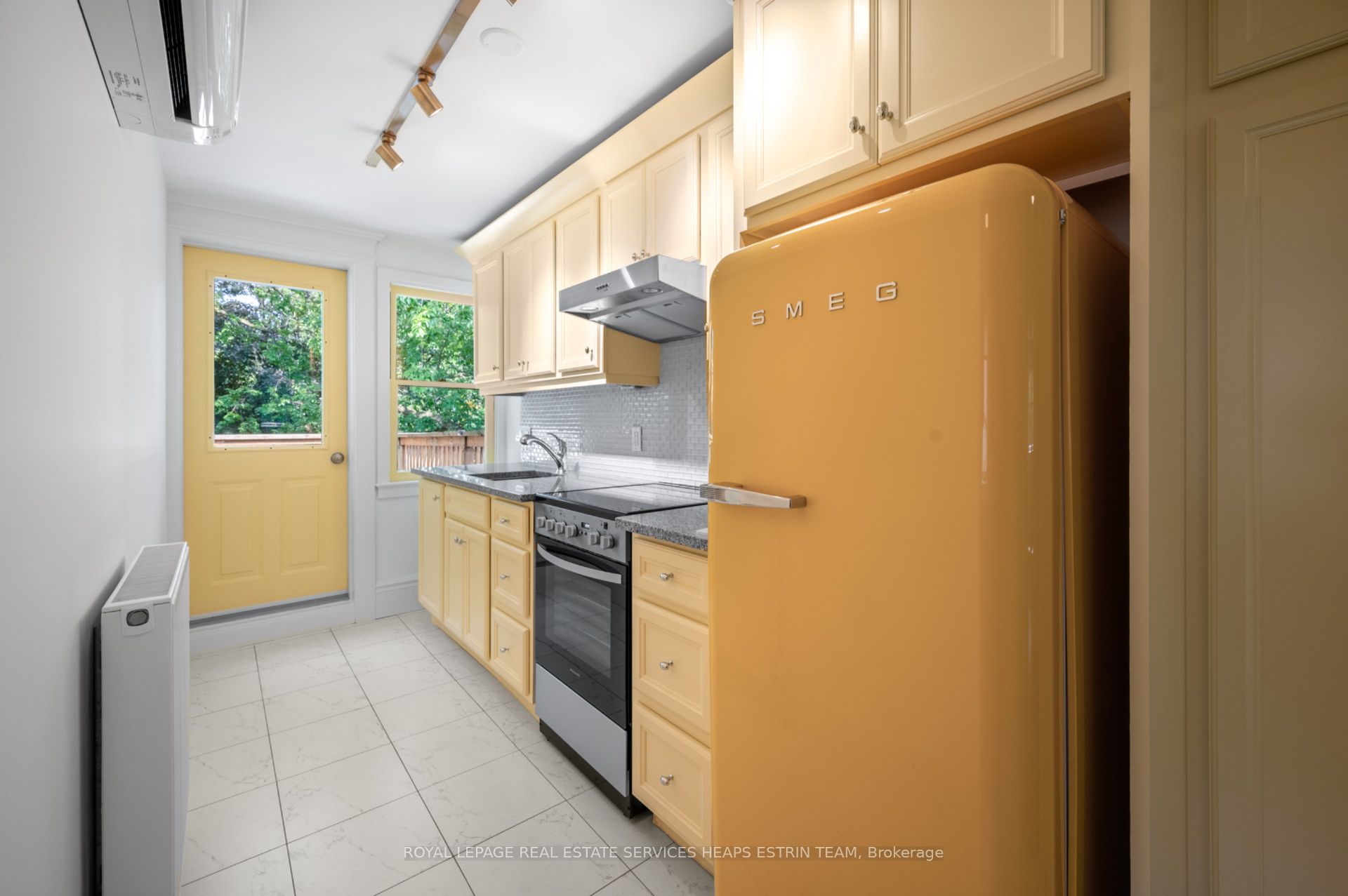 C13447028 Property Photo 6